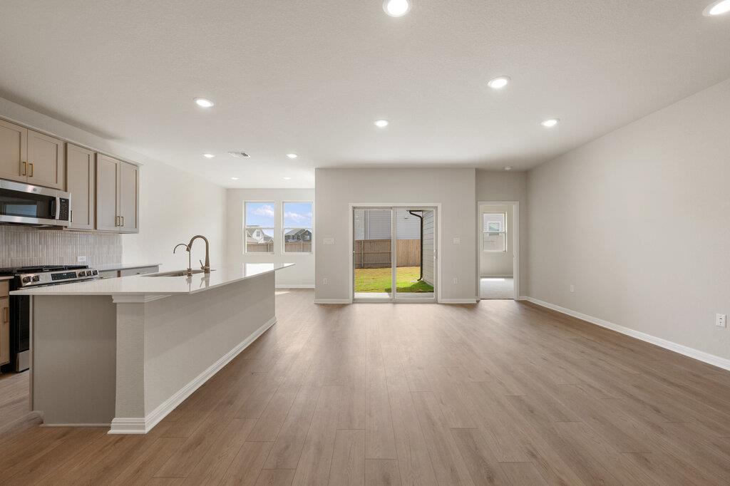 107 Coleto Trl, Cedar Creek, TX 78602