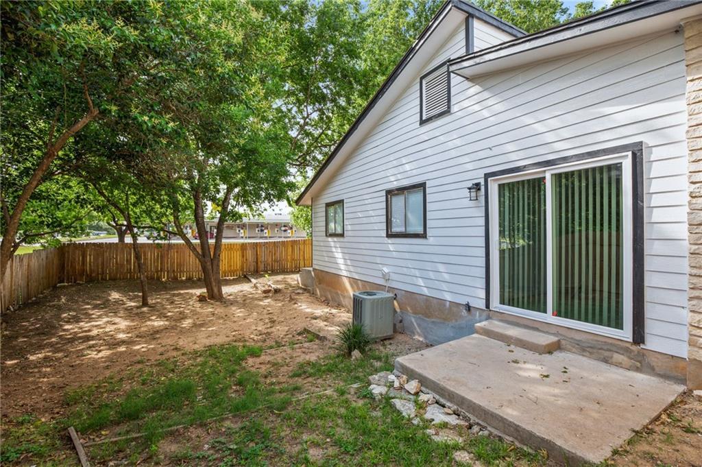 5011 Cape Verde Cv # B, Austin, TX 78744