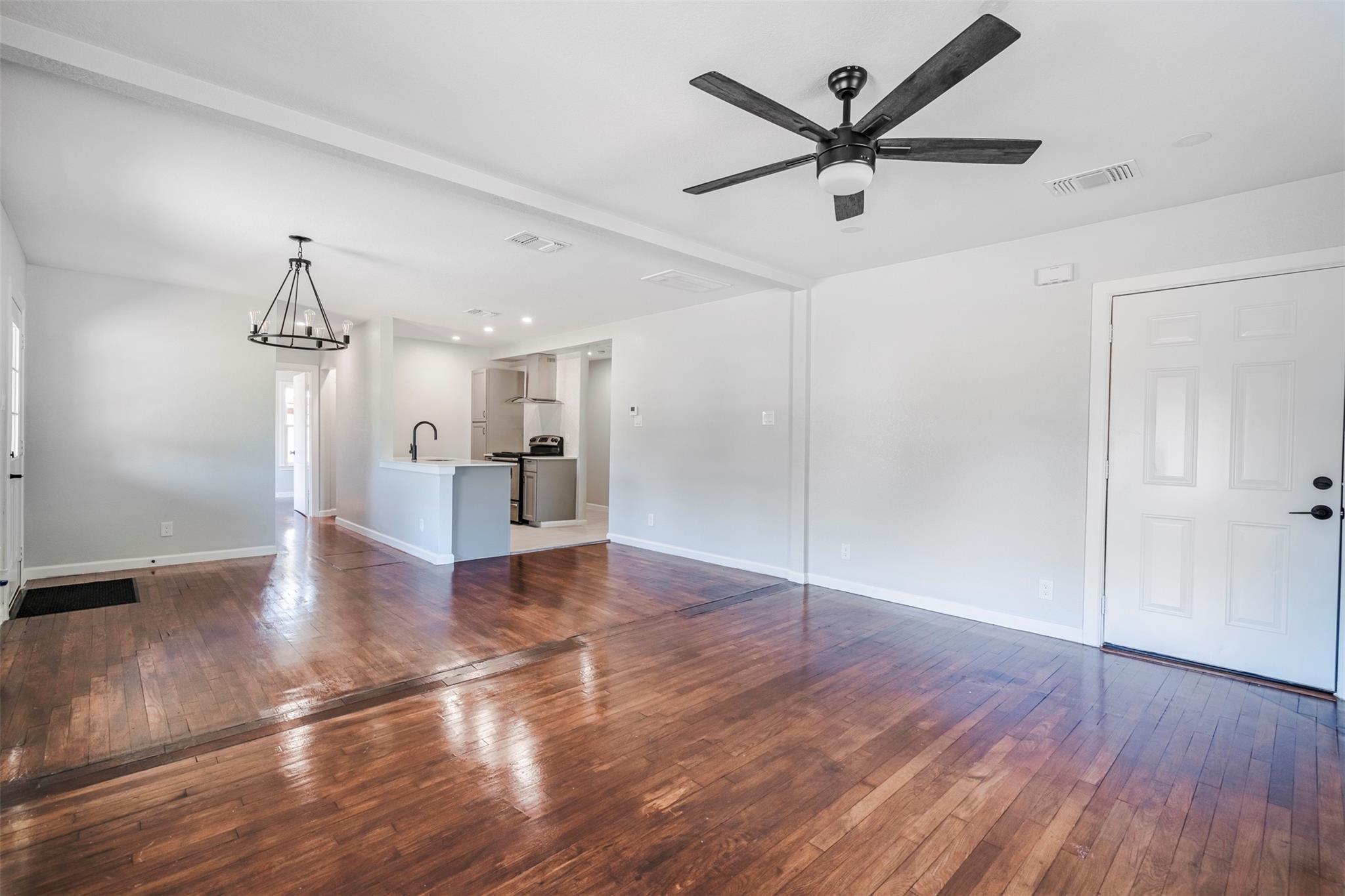 1819 Pecan St, Bastrop, TX 78602