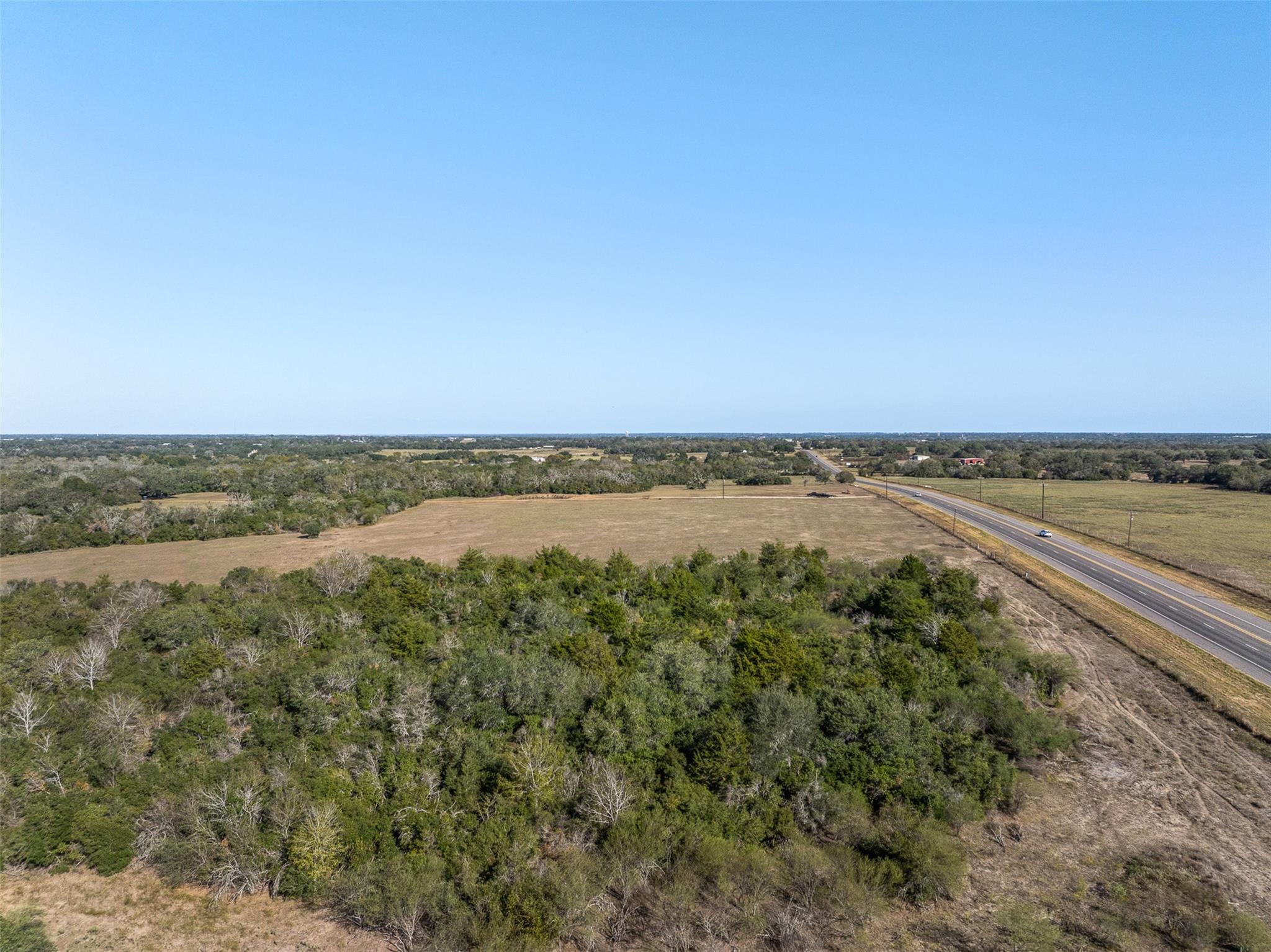 3012 Us Highway 77 S, Hallettsville, TX 77964