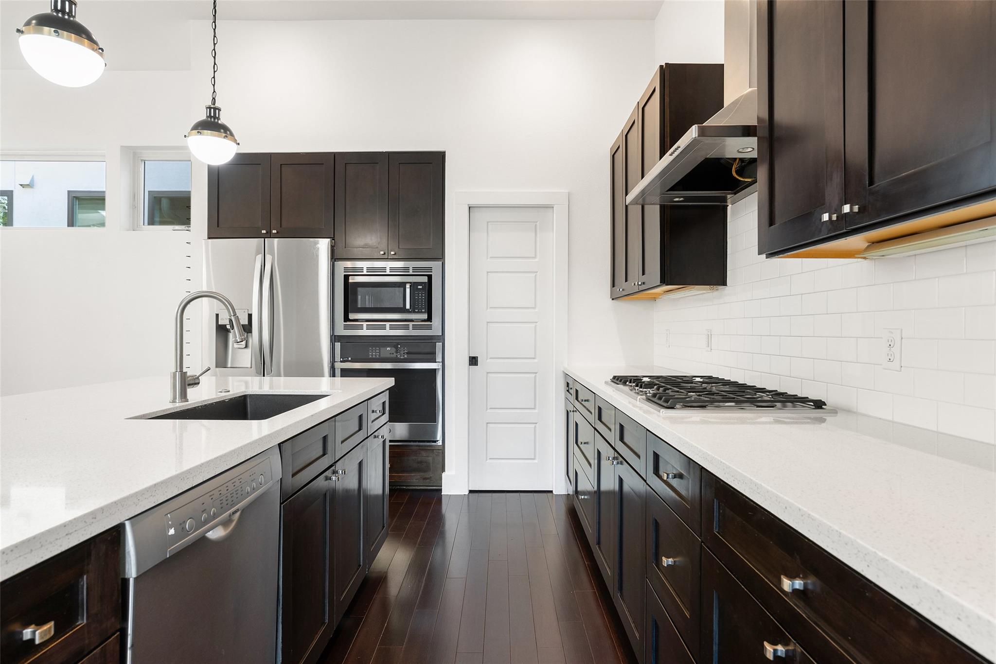 1303 Azie Morton Rd # 6, Austin, TX 78704