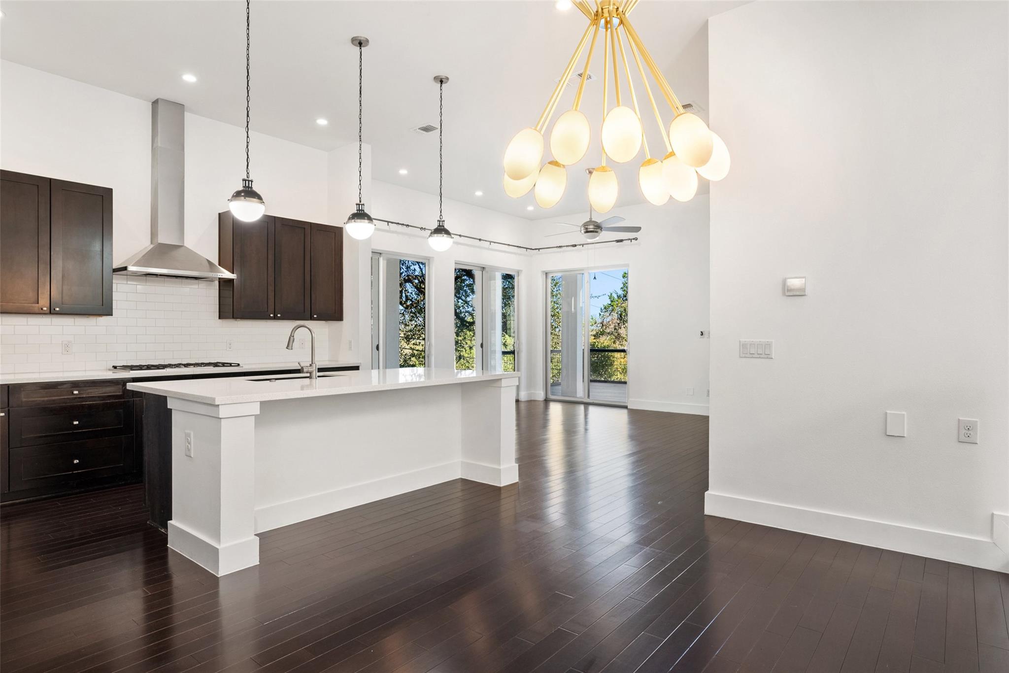 1303 Azie Morton Rd # 6, Austin, TX 78704