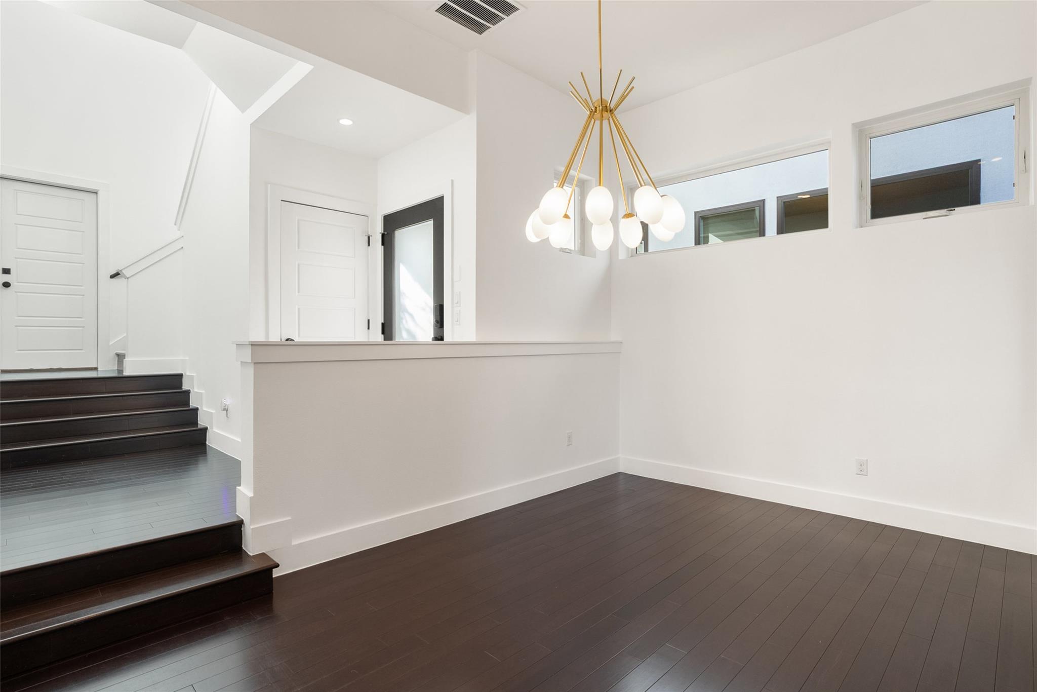 1303 Azie Morton Rd # 6, Austin, TX 78704