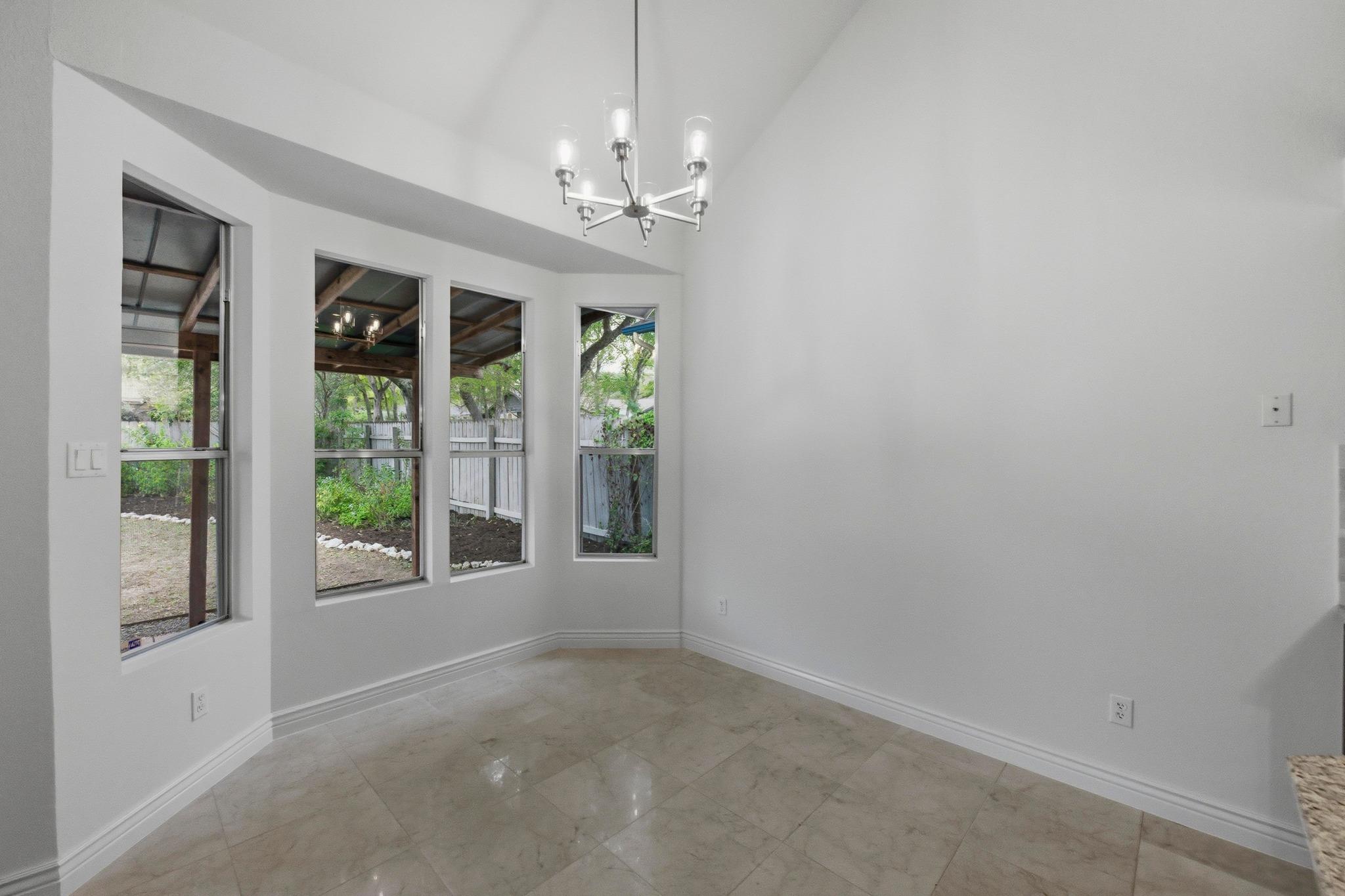 9312 Roxanna Dr, Austin, TX 78748