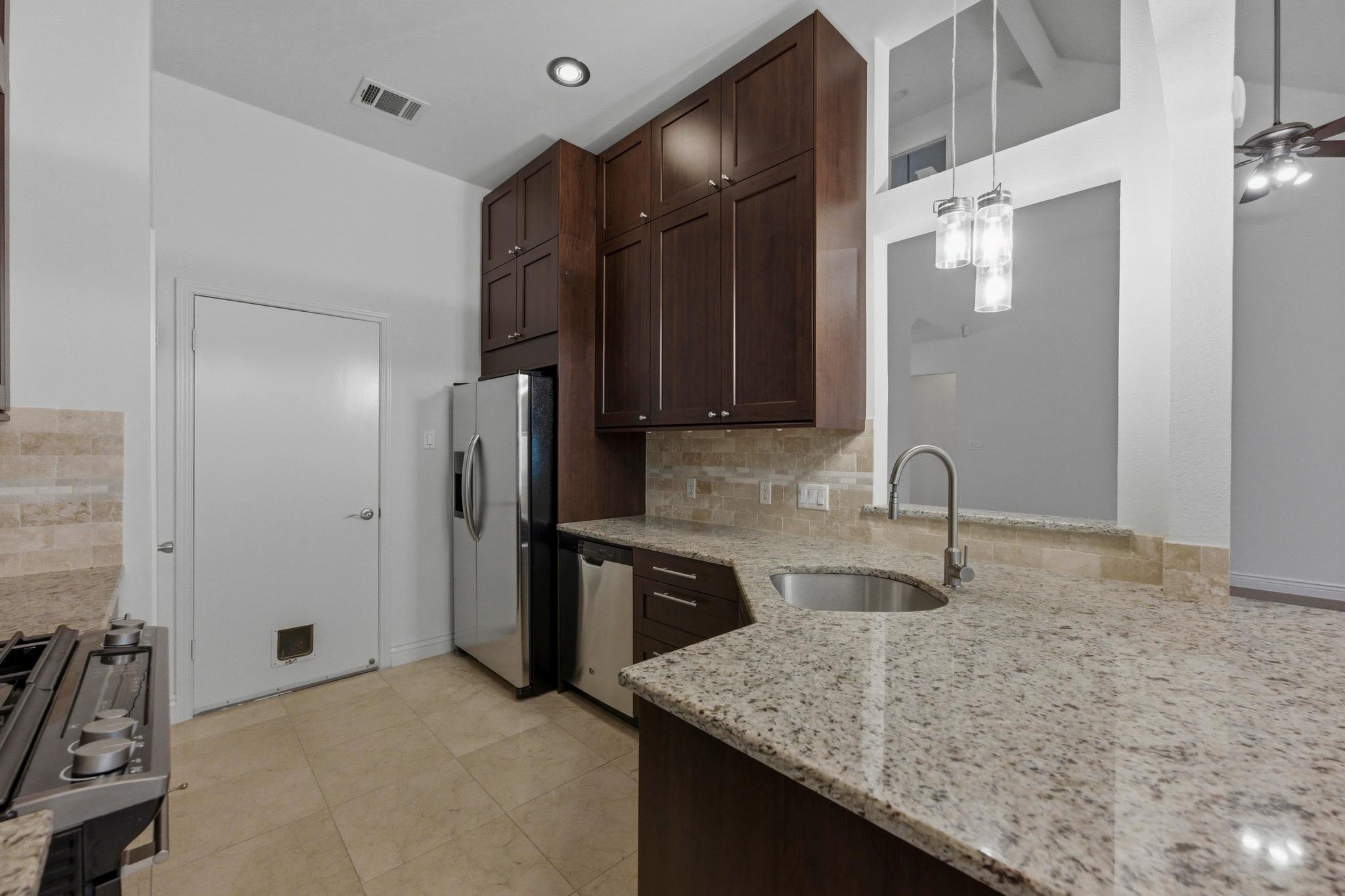 9312 Roxanna Dr, Austin, TX 78748