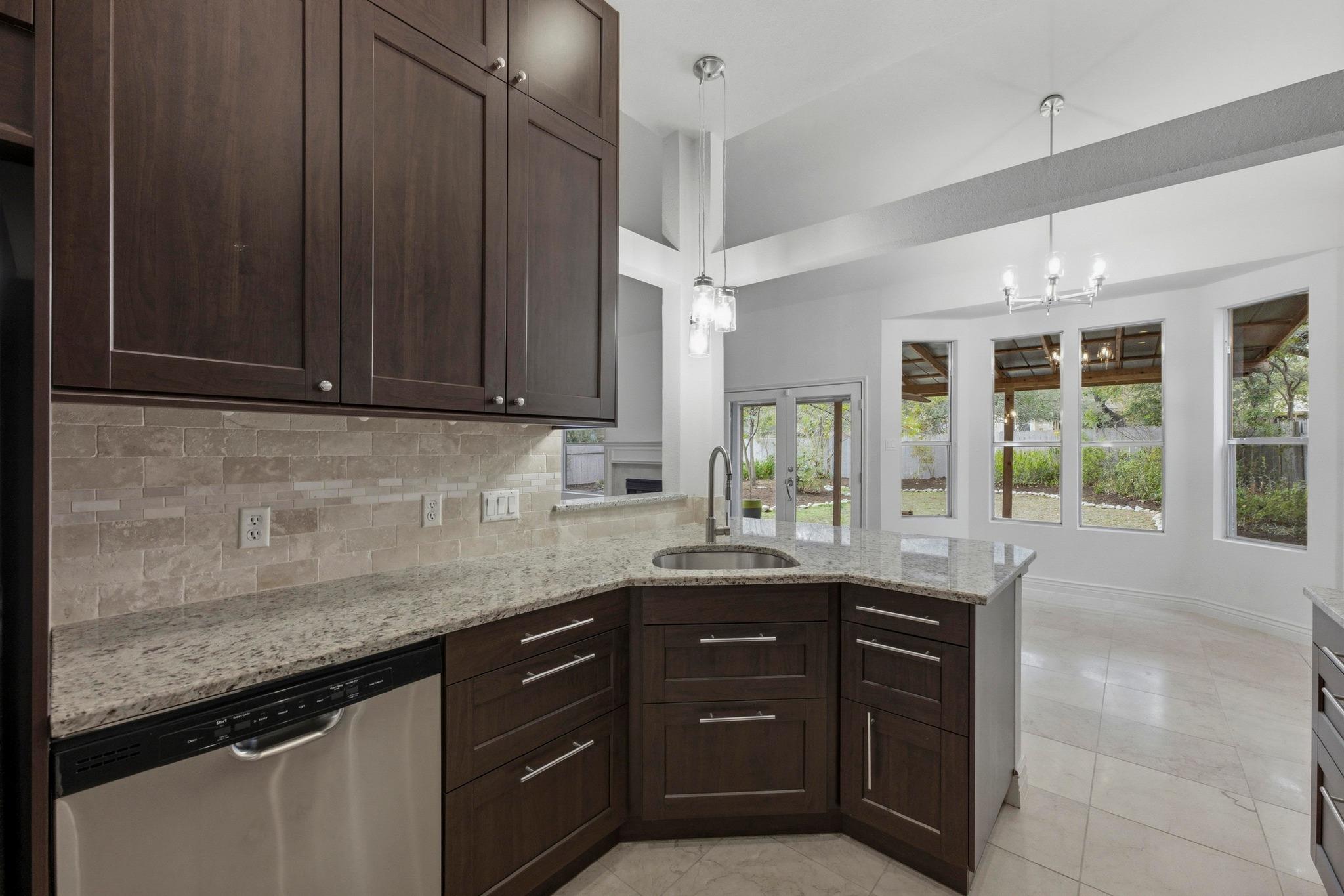 9312 Roxanna Dr, Austin, TX 78748