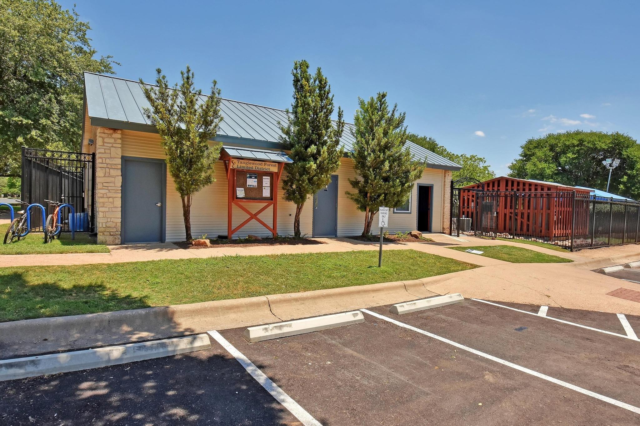 9312 Roxanna Dr, Austin, TX 78748