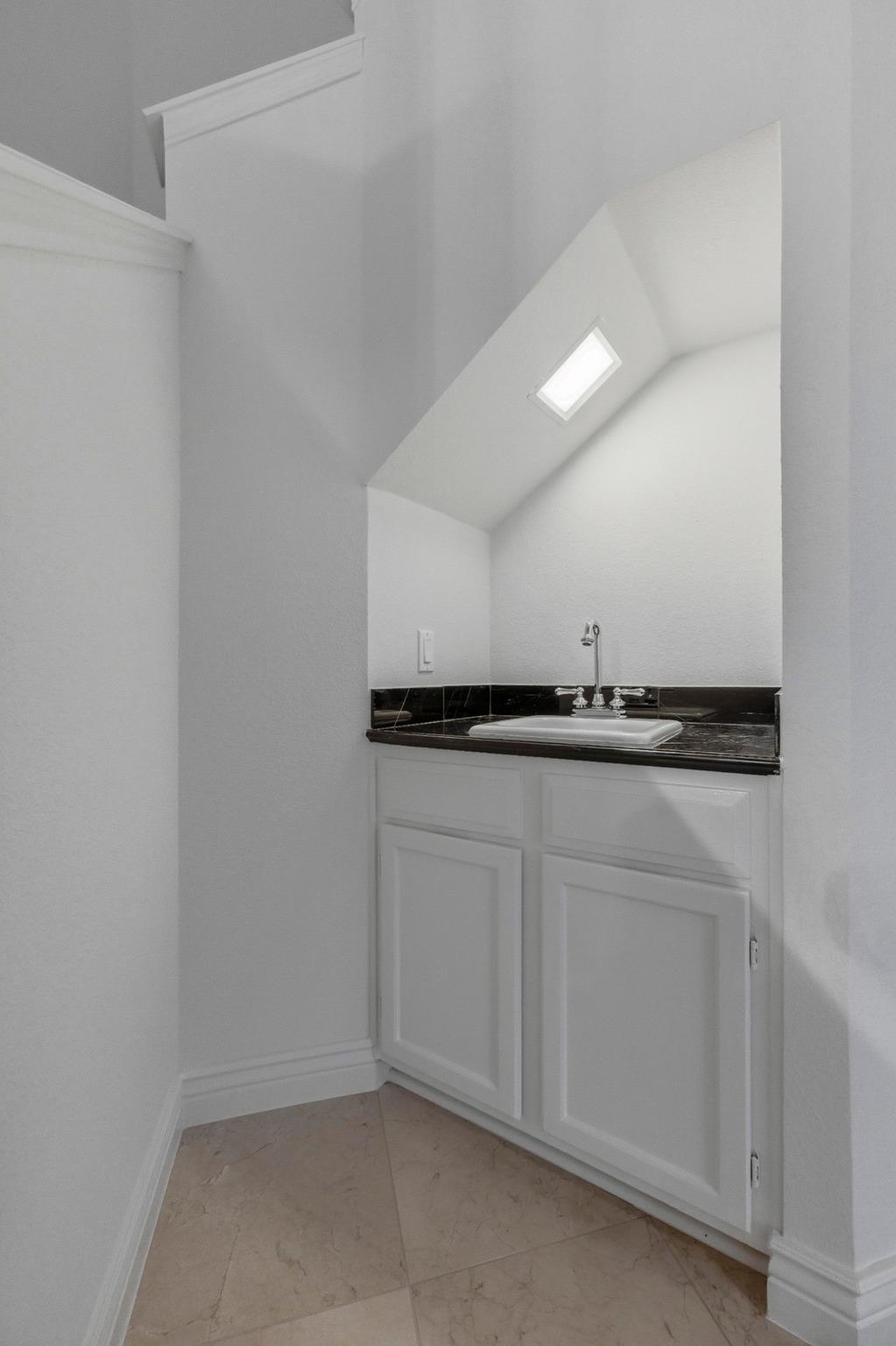 9312 Roxanna Dr, Austin, TX 78748