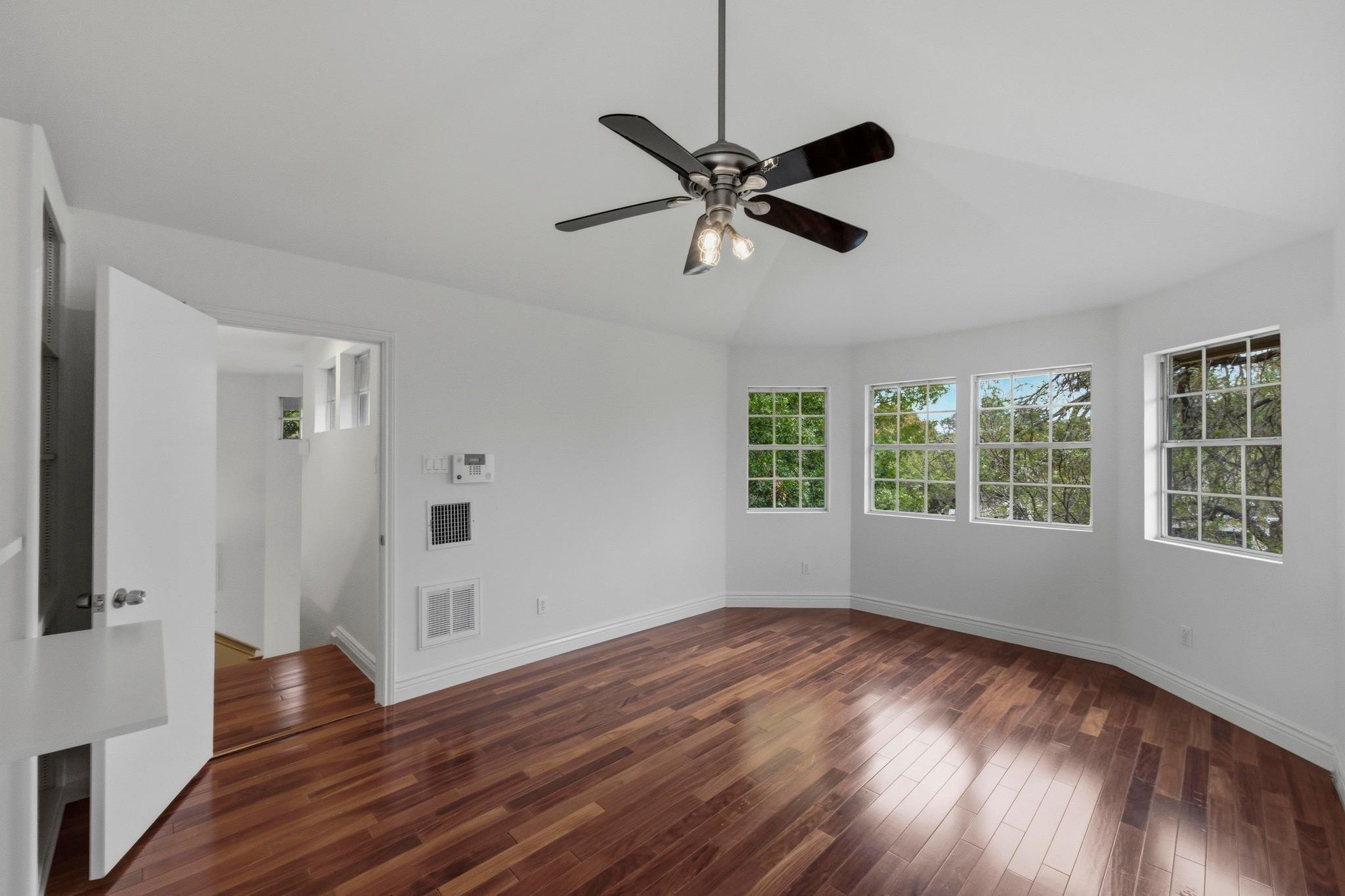 9312 Roxanna Dr, Austin, TX 78748