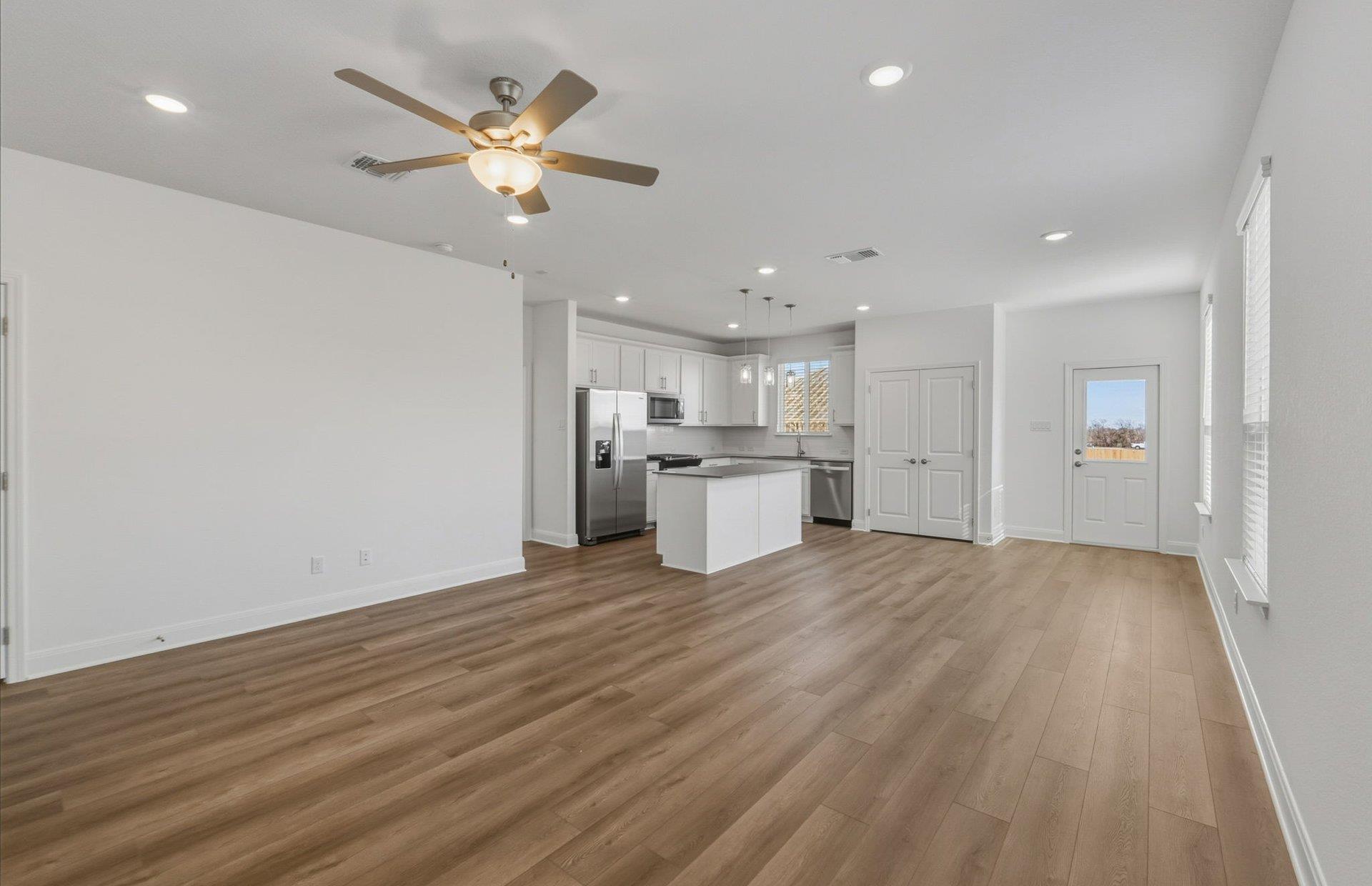 216 Daniels Dusty Trl, Georgetown, TX 78626