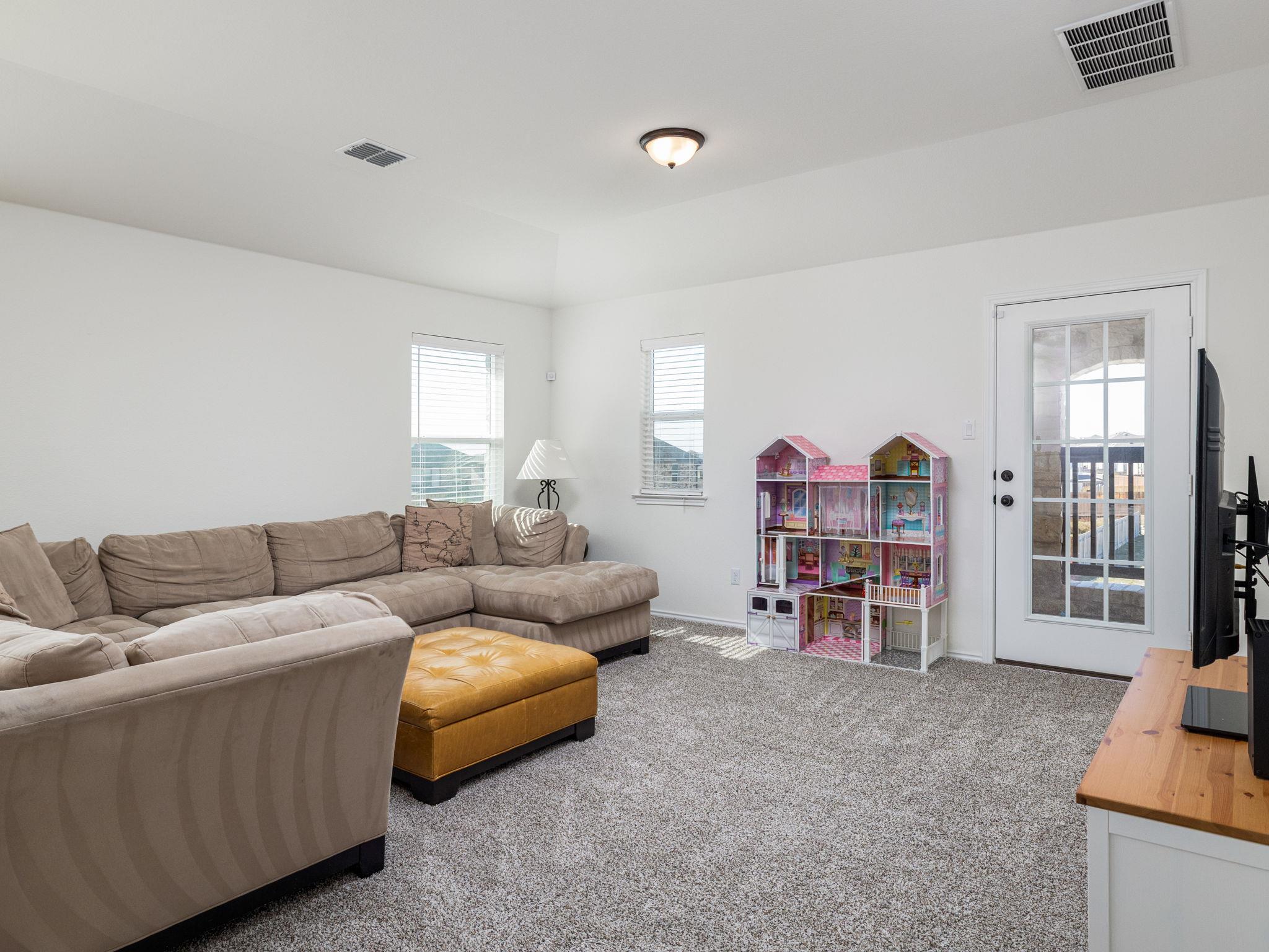 3921 Riardo Dr, Round Rock, TX 78665