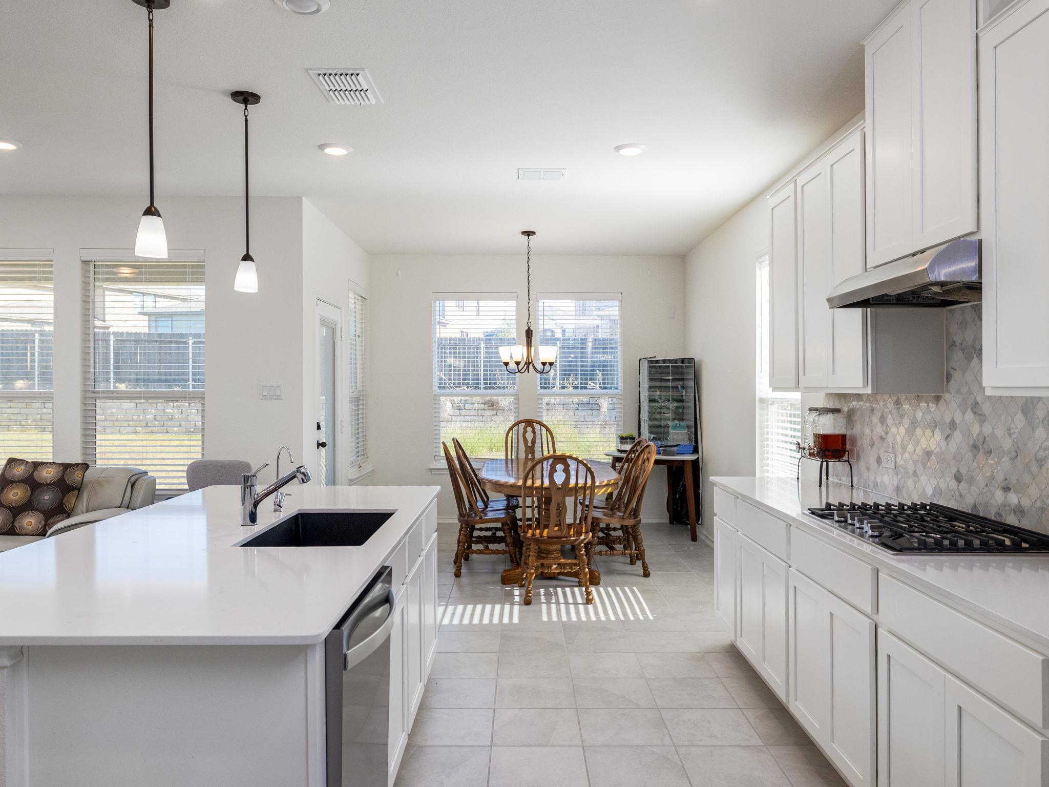 3921 Riardo Dr, Round Rock, TX 78665