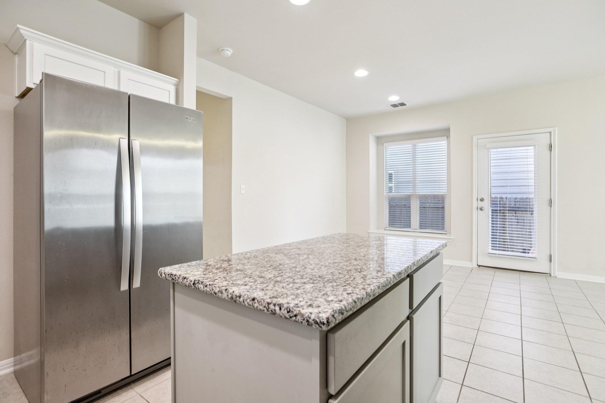 174 Friendship Oak Dr, San Marcos, TX 78666