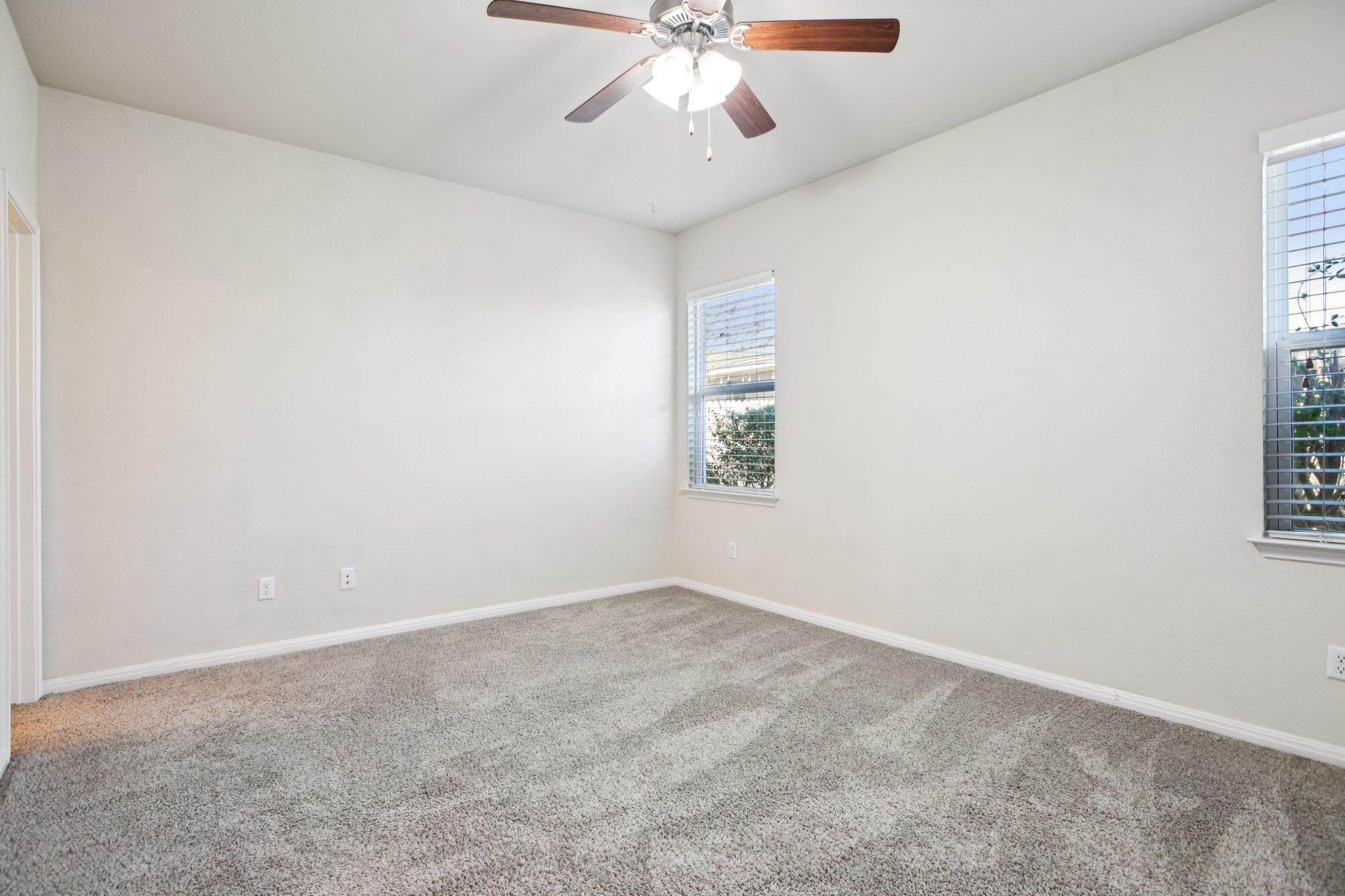 174 Friendship Oak Dr, San Marcos, TX 78666