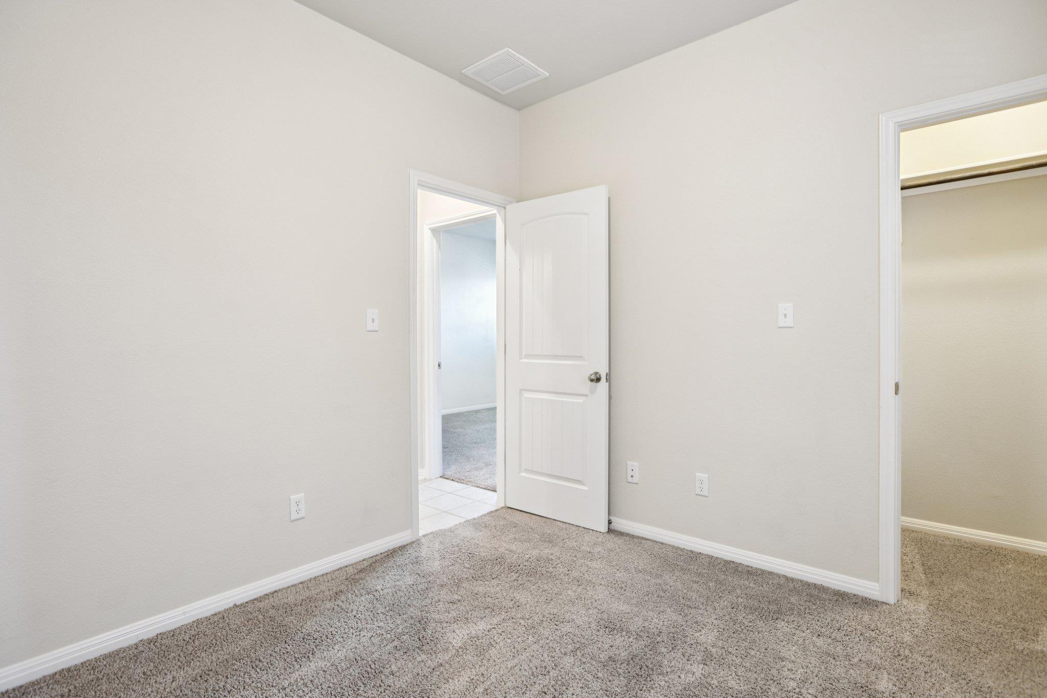 174 Friendship Oak Dr, San Marcos, TX 78666