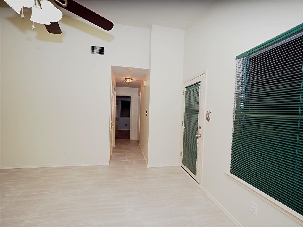 1161 Kentra Dr W, Pflugerville, TX 78660