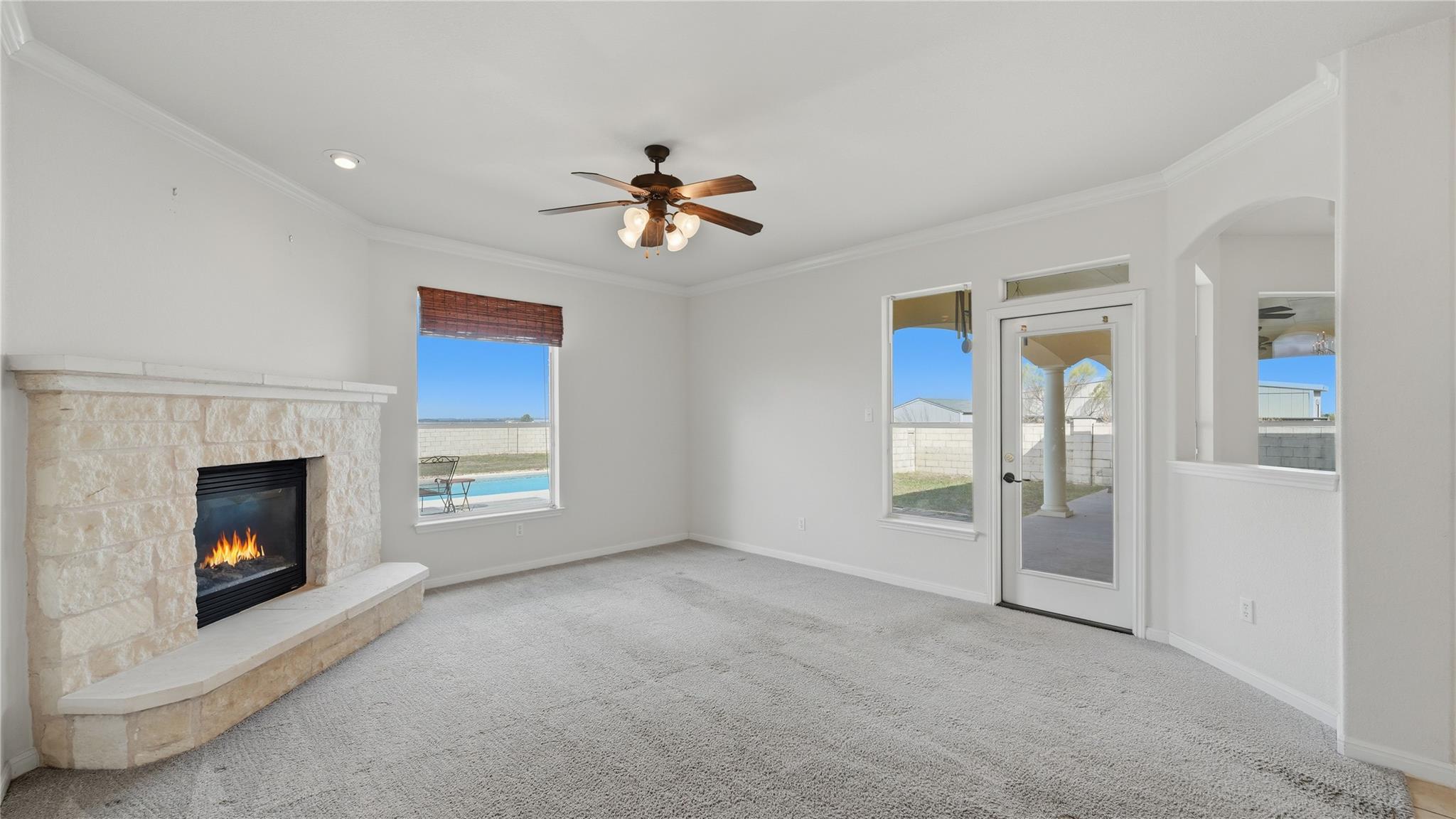 15620 Harry Lind Rd, Elgin, TX 78621