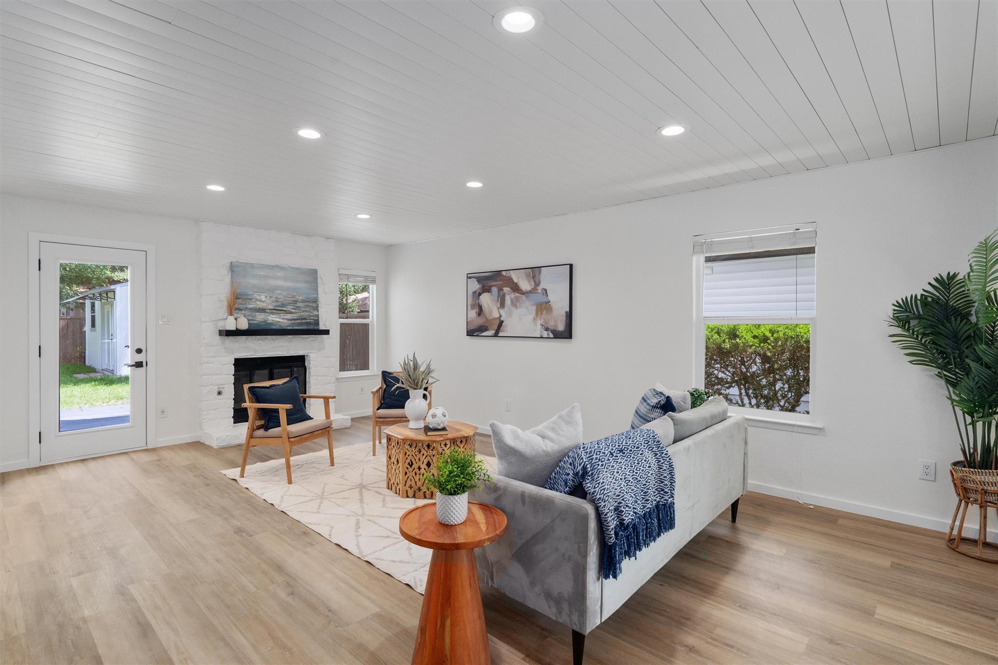 9730 Anderson Village Dr, Austin, TX 78729