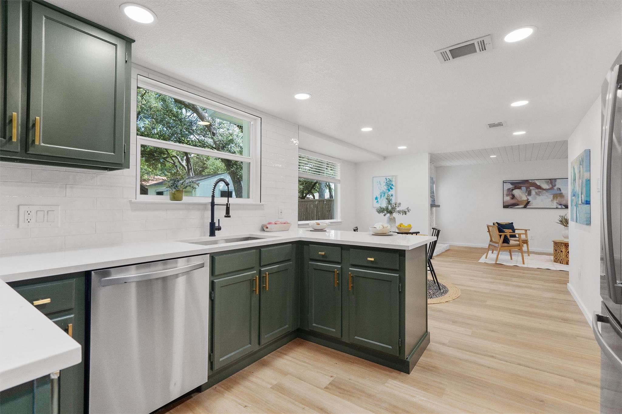 9730 Anderson Village Dr, Austin, TX 78729