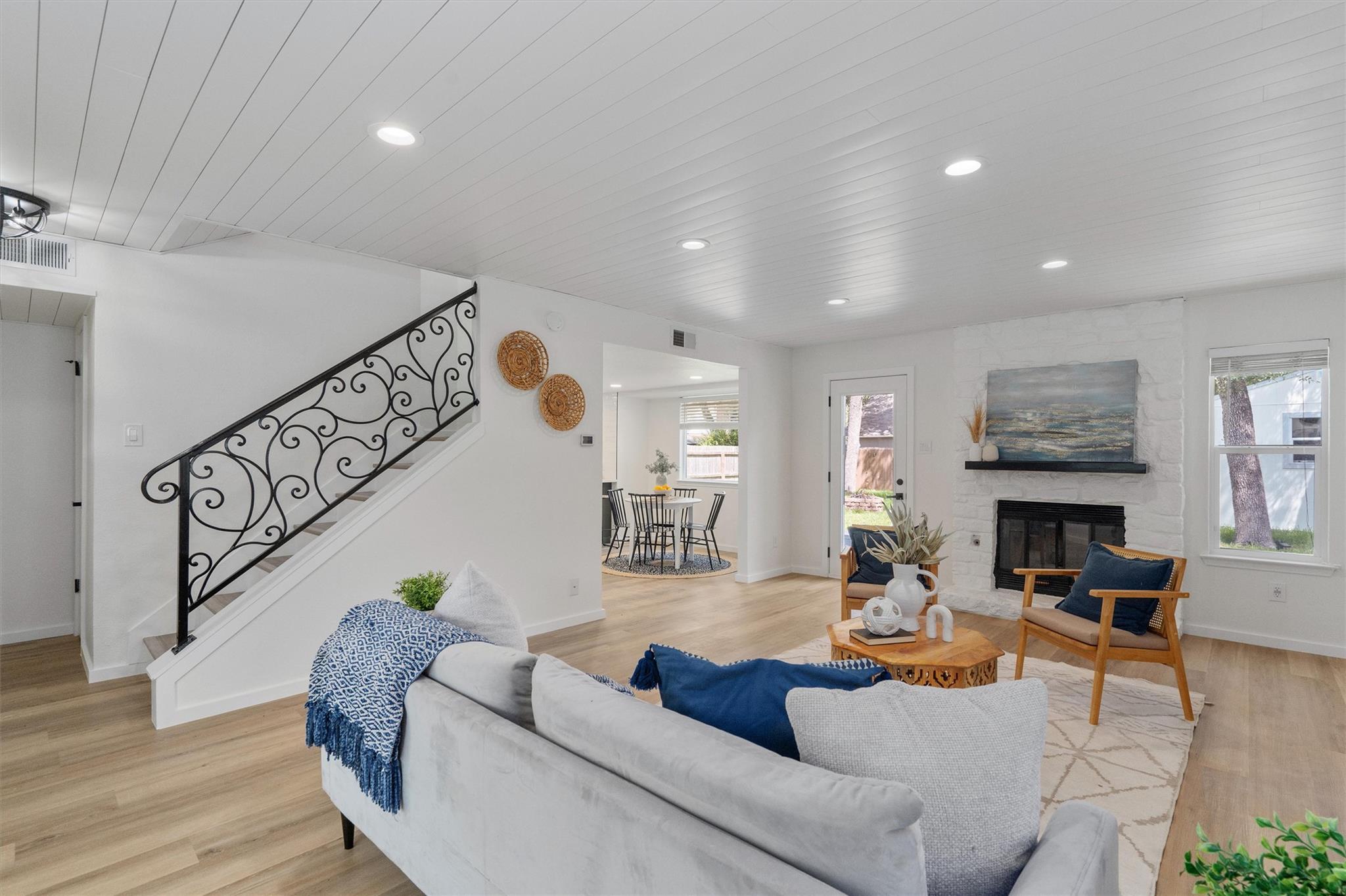 9730 Anderson Village Dr, Austin, TX 78729