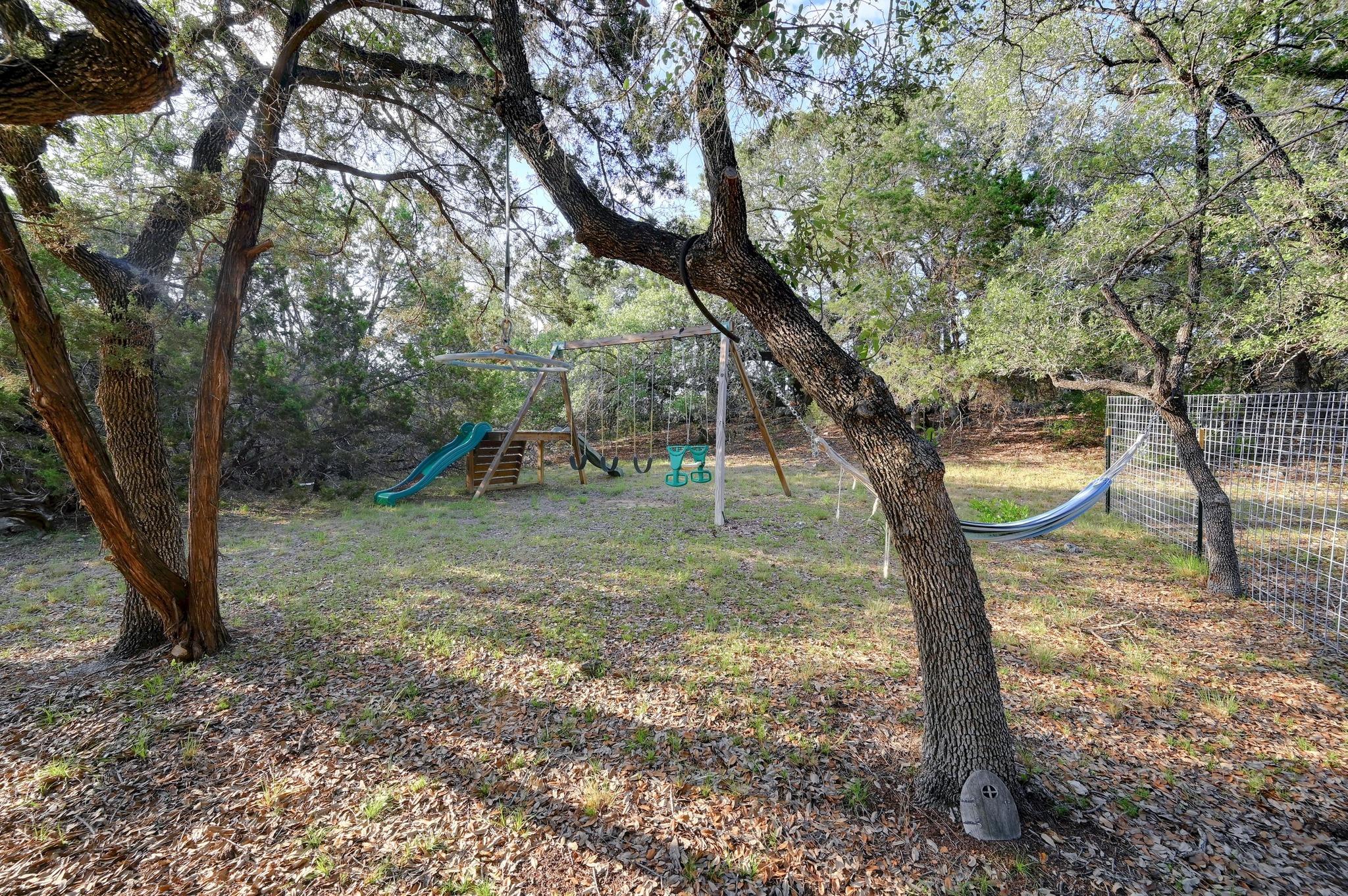 401 Madrone Canyon Dr, Dripping Springs, TX 78620