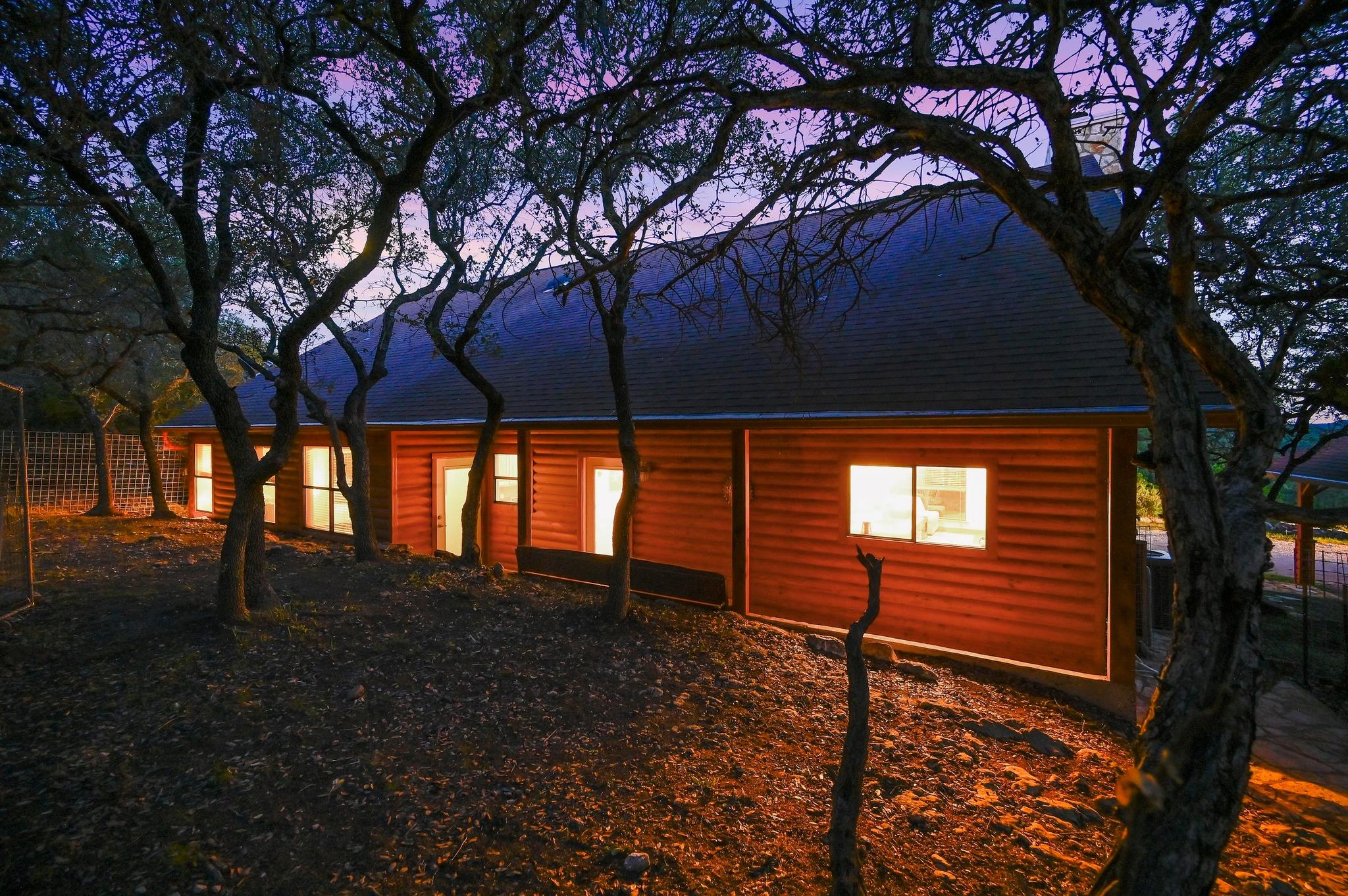 401 Madrone Canyon Dr, Dripping Springs, TX 78620