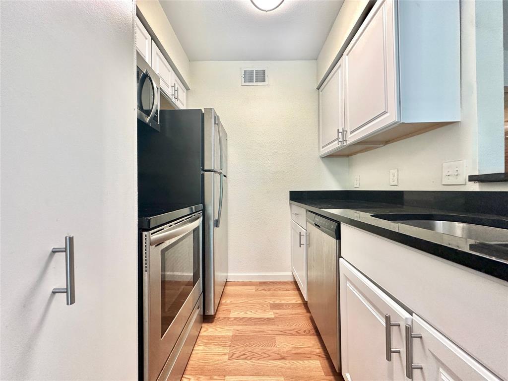 2207 Leon St # 305, Austin, TX 78705