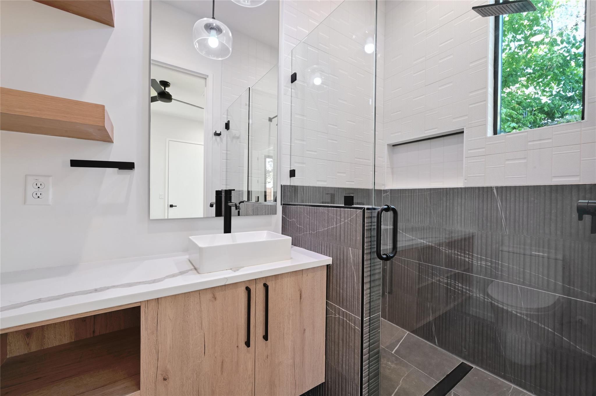 2706 Stacy Ln # 2, Austin, TX 78704