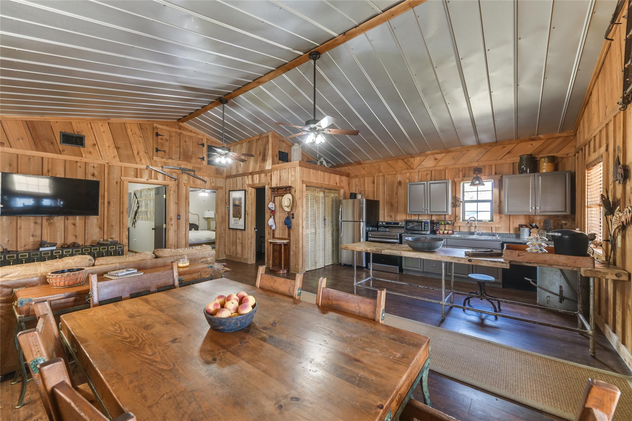 3019 S Highway 16, Llano, TX 78643