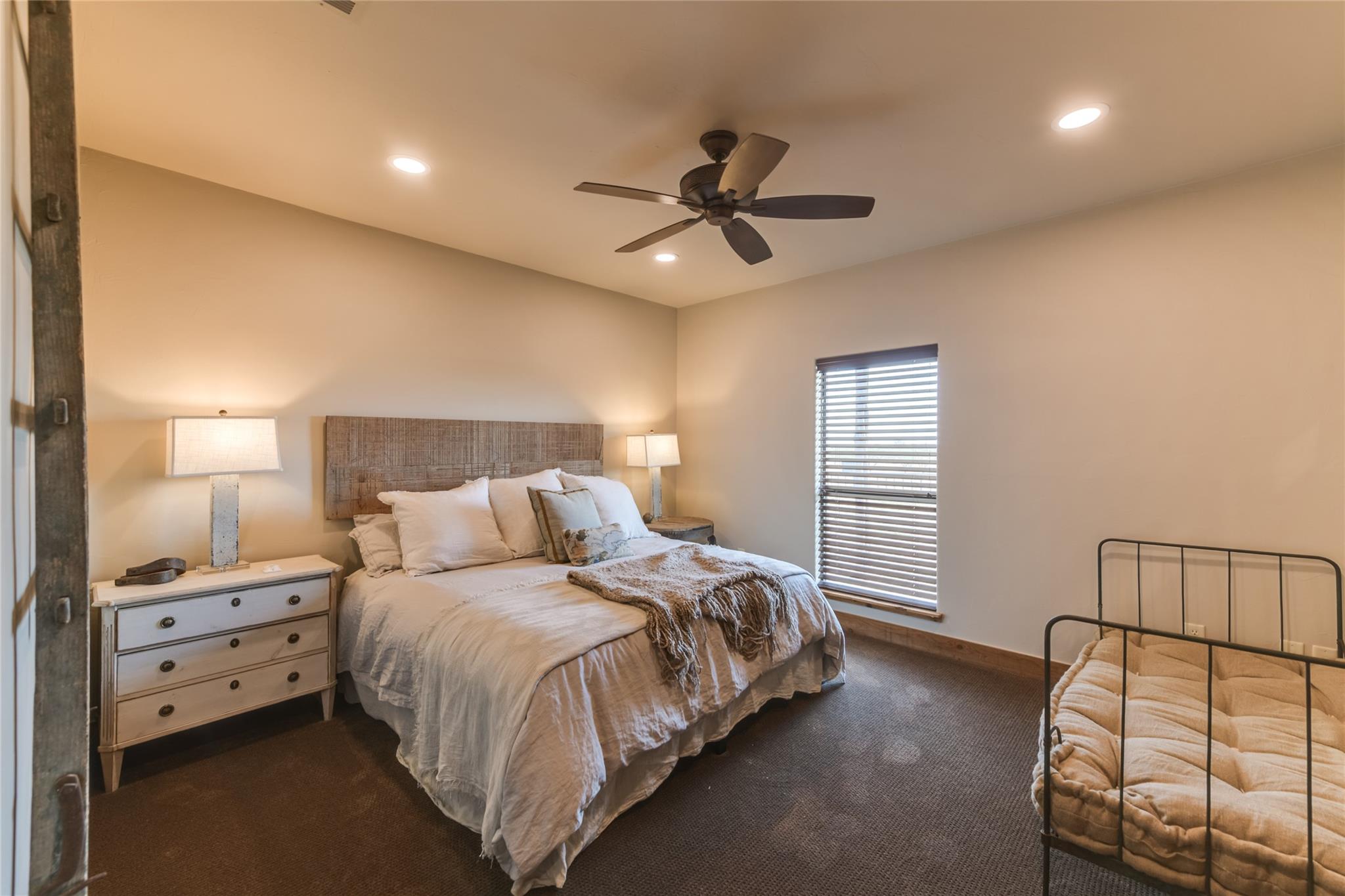 3019 S Highway 16, Llano, TX 78643