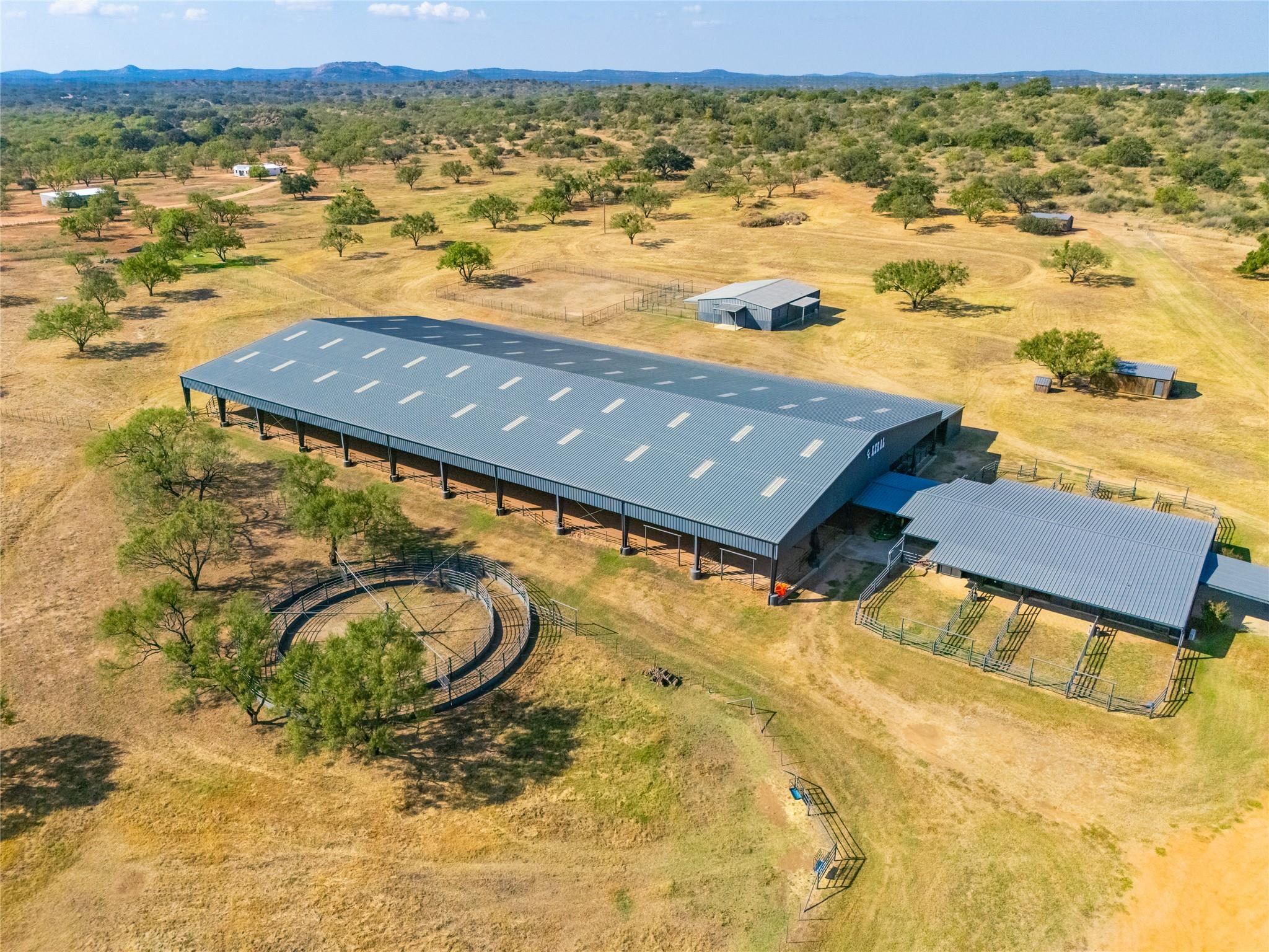 3019 S Highway 16, Llano, TX 78643