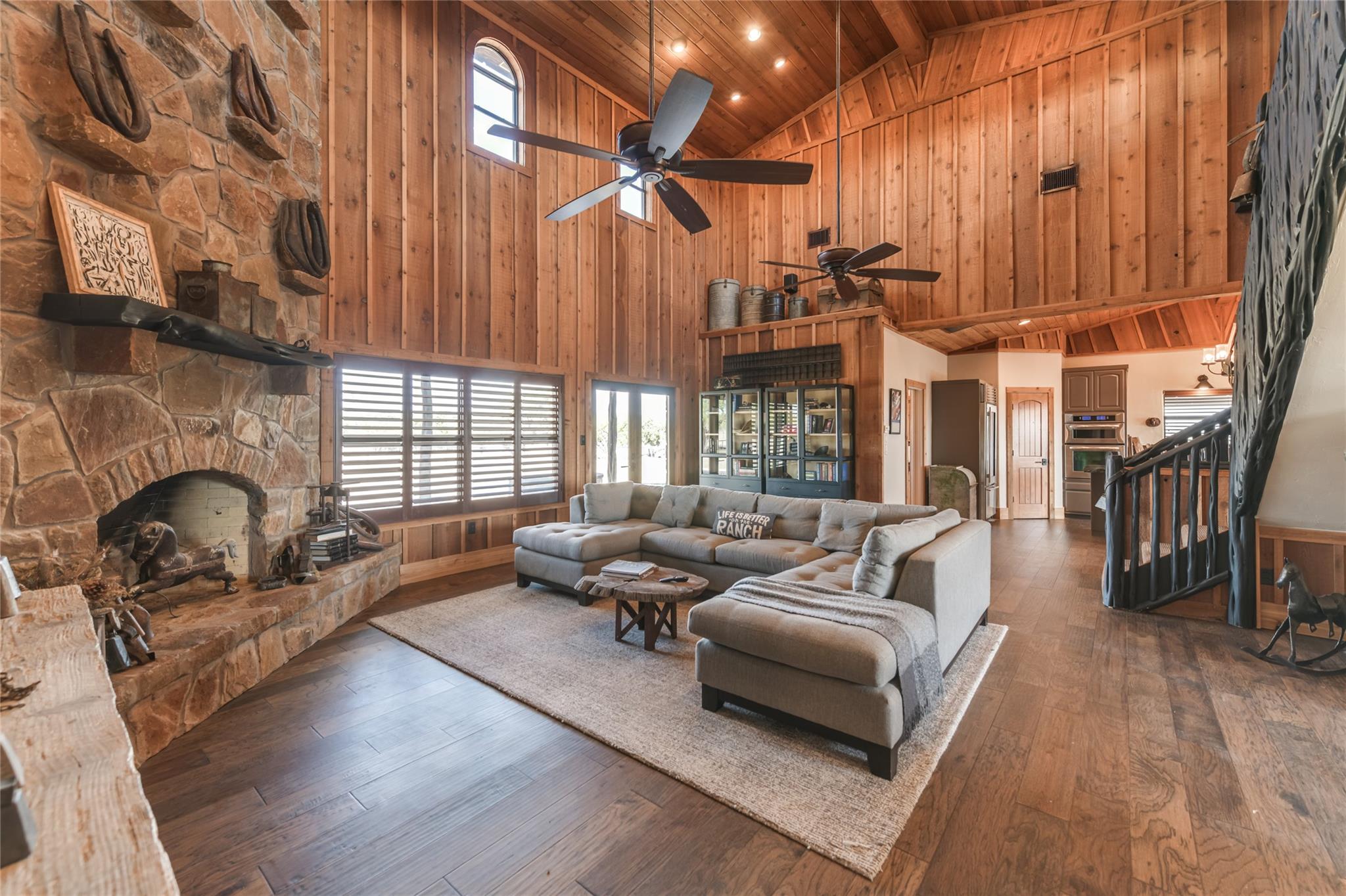 3019 S Highway 16, Llano, TX 78643