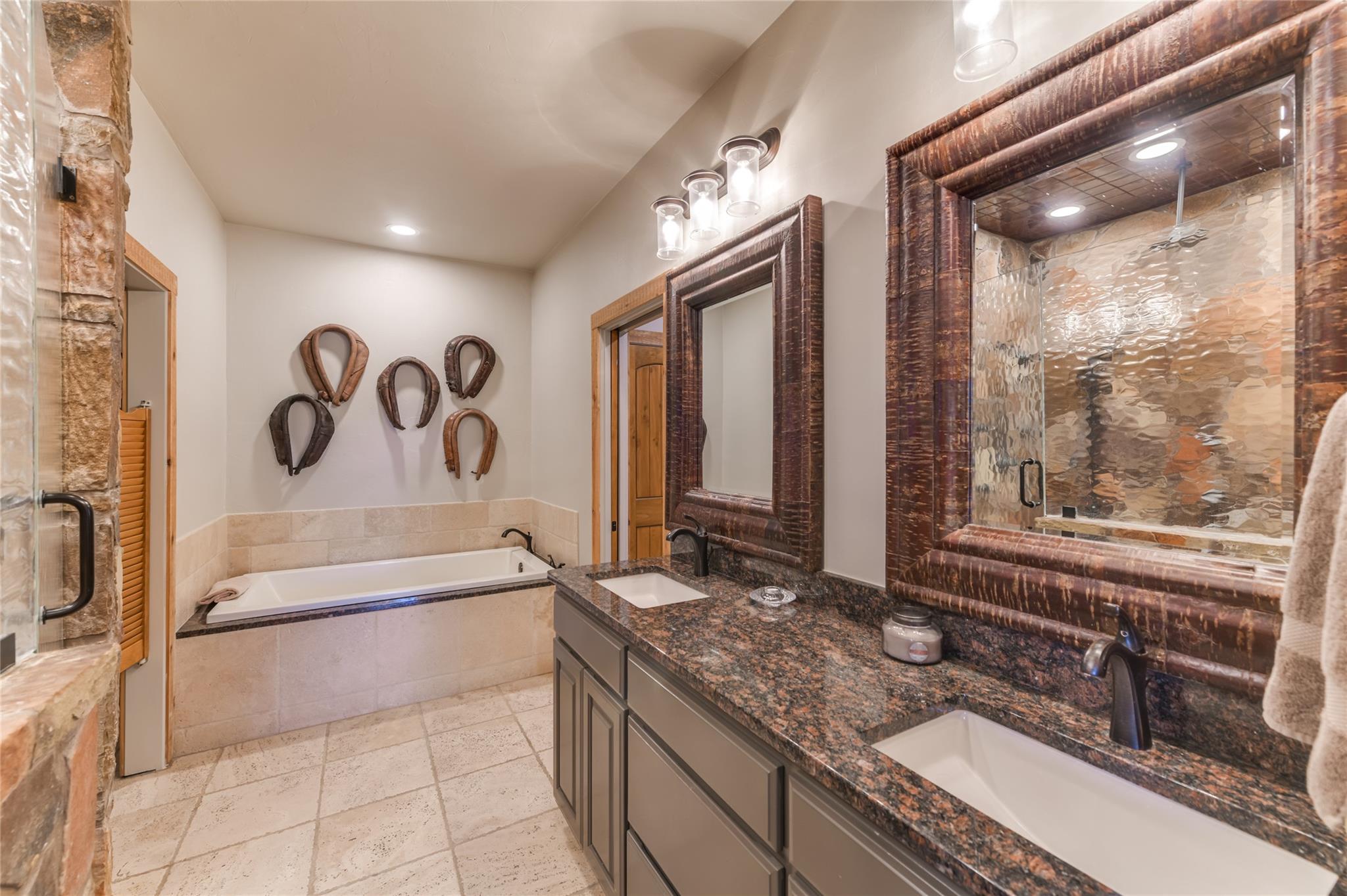 3019 S Highway 16, Llano, TX 78643