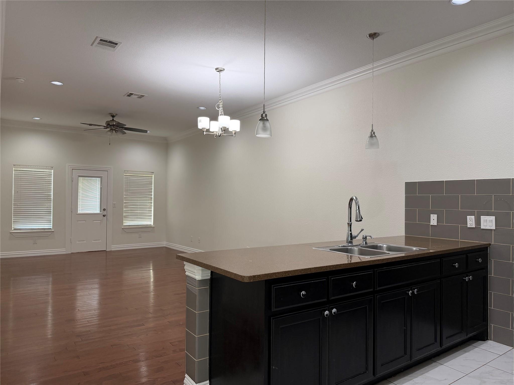 398 Mesa Dr # A, Del Valle, TX 78617