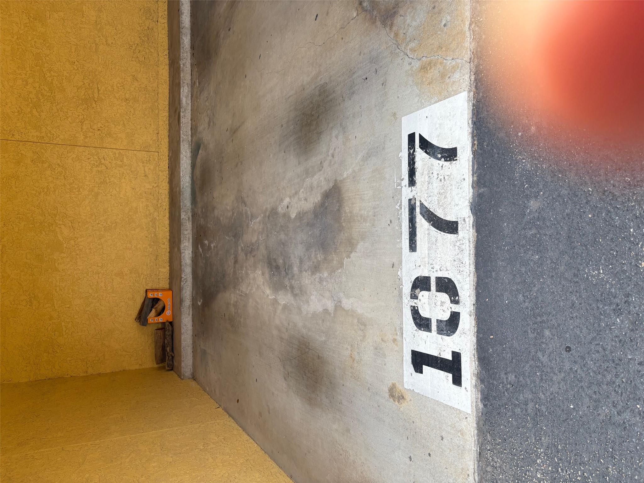 806 W 24th St # 318, Austin, TX 78705