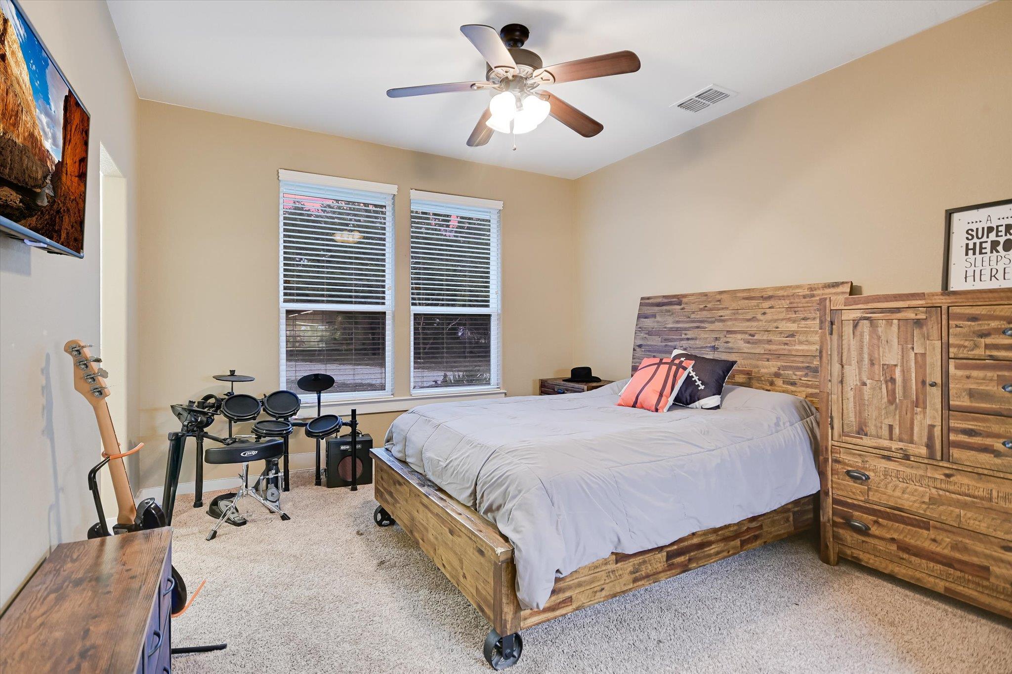 8305 OZARK Dr, San Marcos, TX 78666