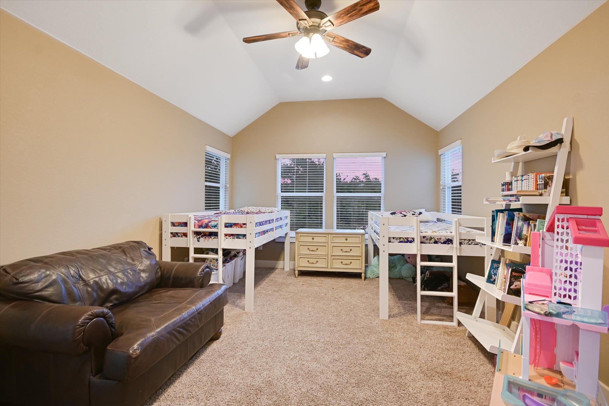 8305 OZARK Dr, San Marcos, TX 78666