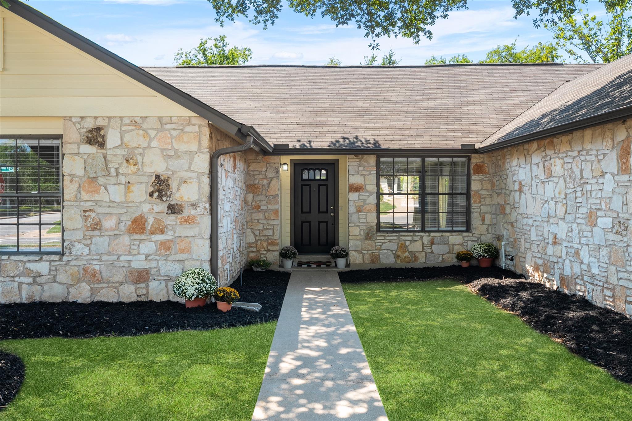 101 N Kings Canyon Dr, Cedar Park, TX 78613