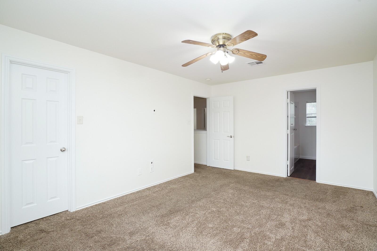 140 Opal Lake Dr, Kyle, TX 78640