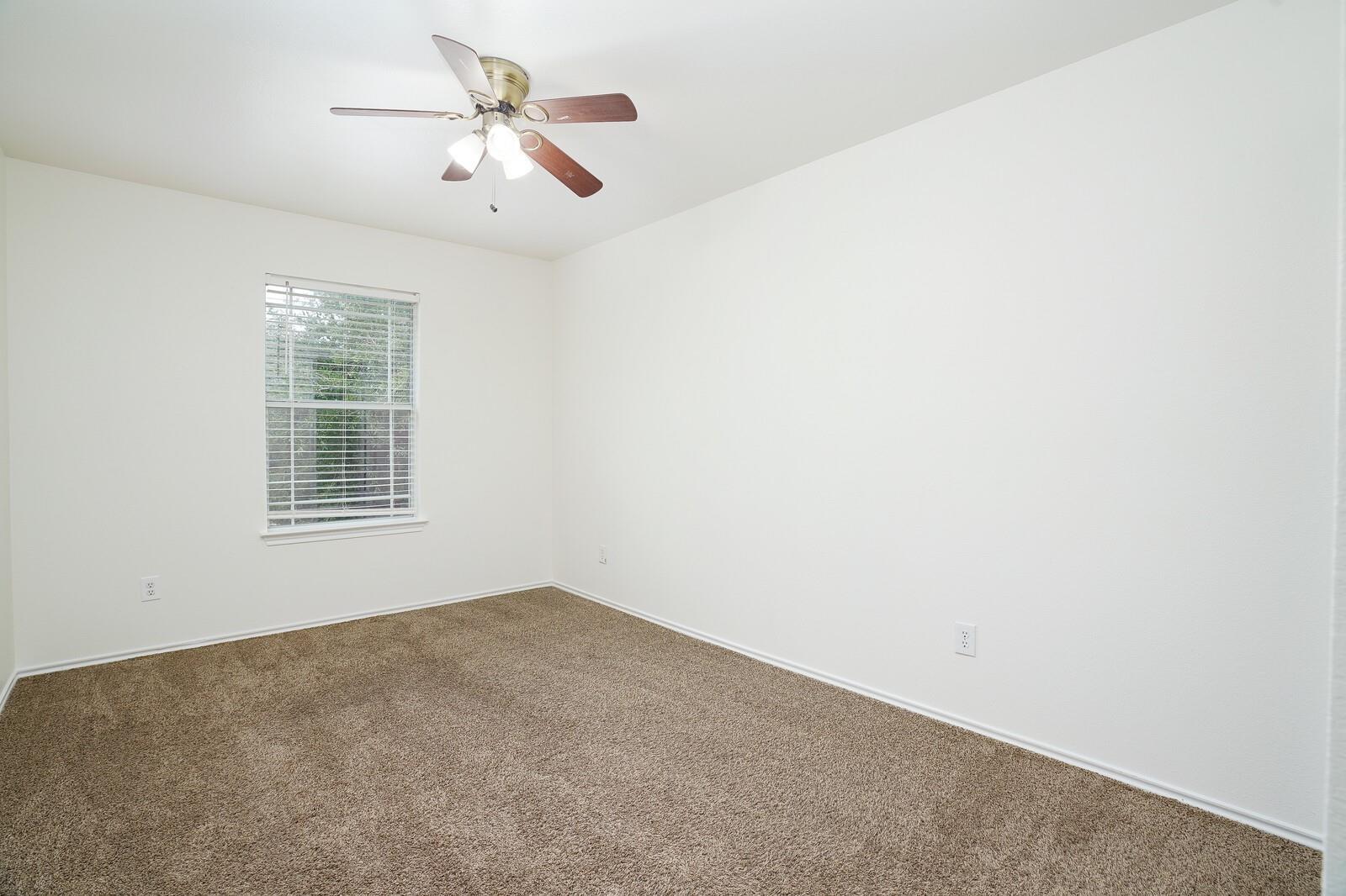 140 Opal Lake Dr, Kyle, TX 78640