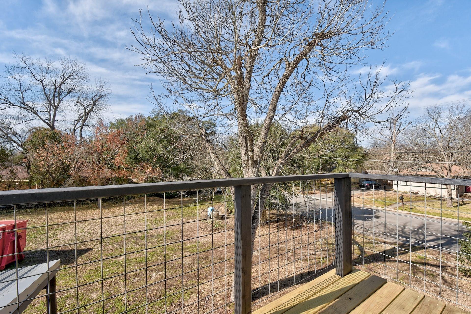 205 S Rio Grande St, Lockhart, TX 78644