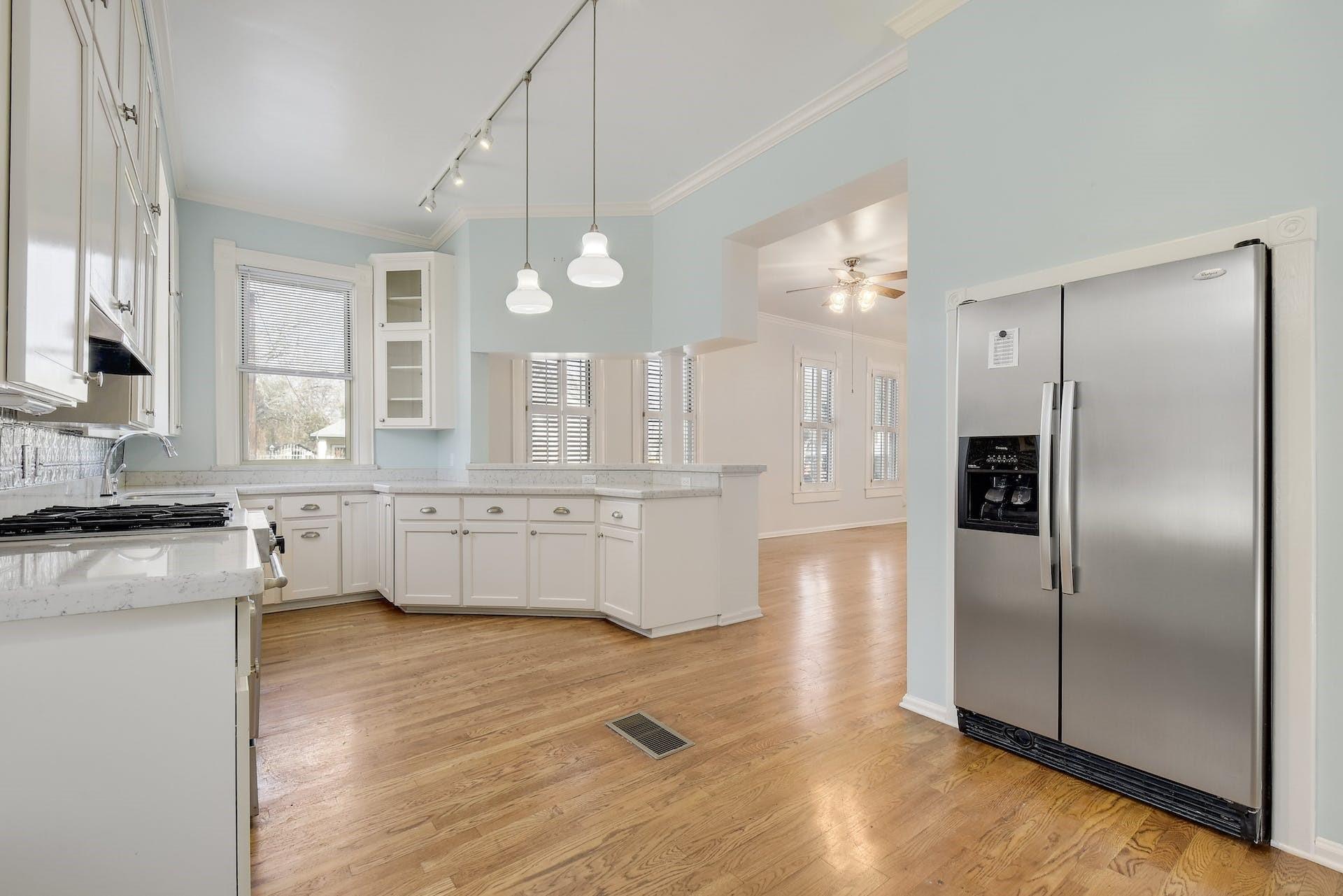 205 S Rio Grande St, Lockhart, TX 78644