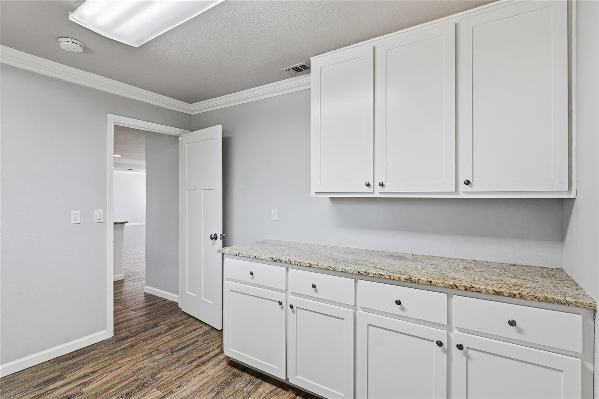 163 Lakeside Dr, Seguin, TX 78155