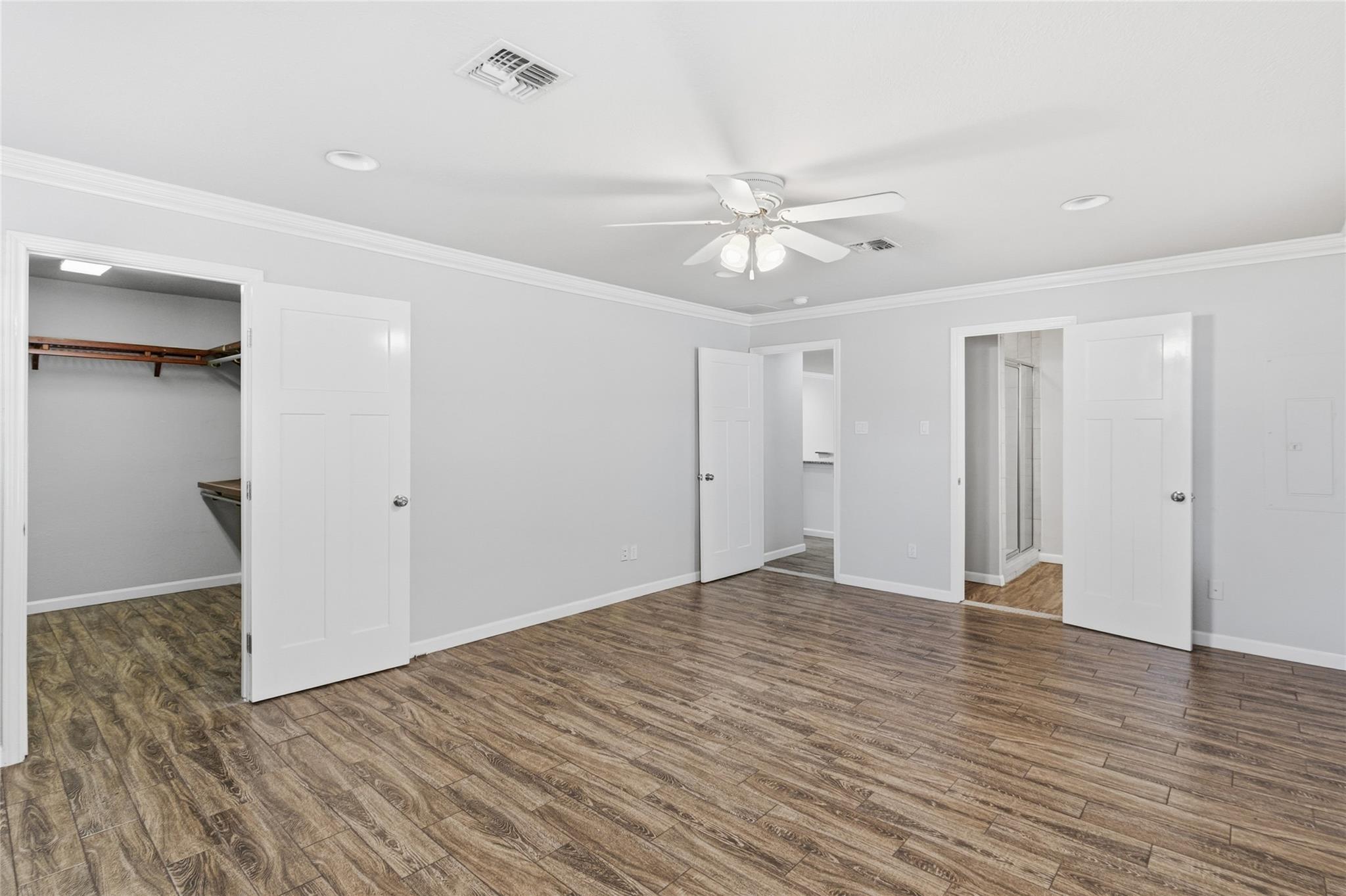 163 Lakeside Dr, Seguin, TX 78155