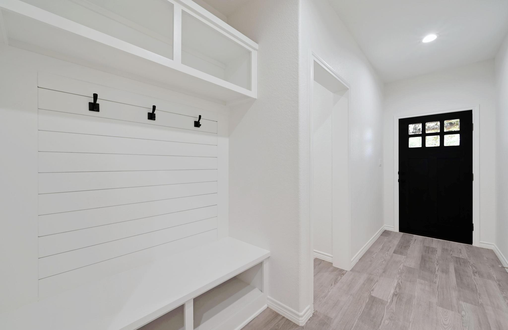 1 Happy Hollow Ln, Wimberley, TX 78676