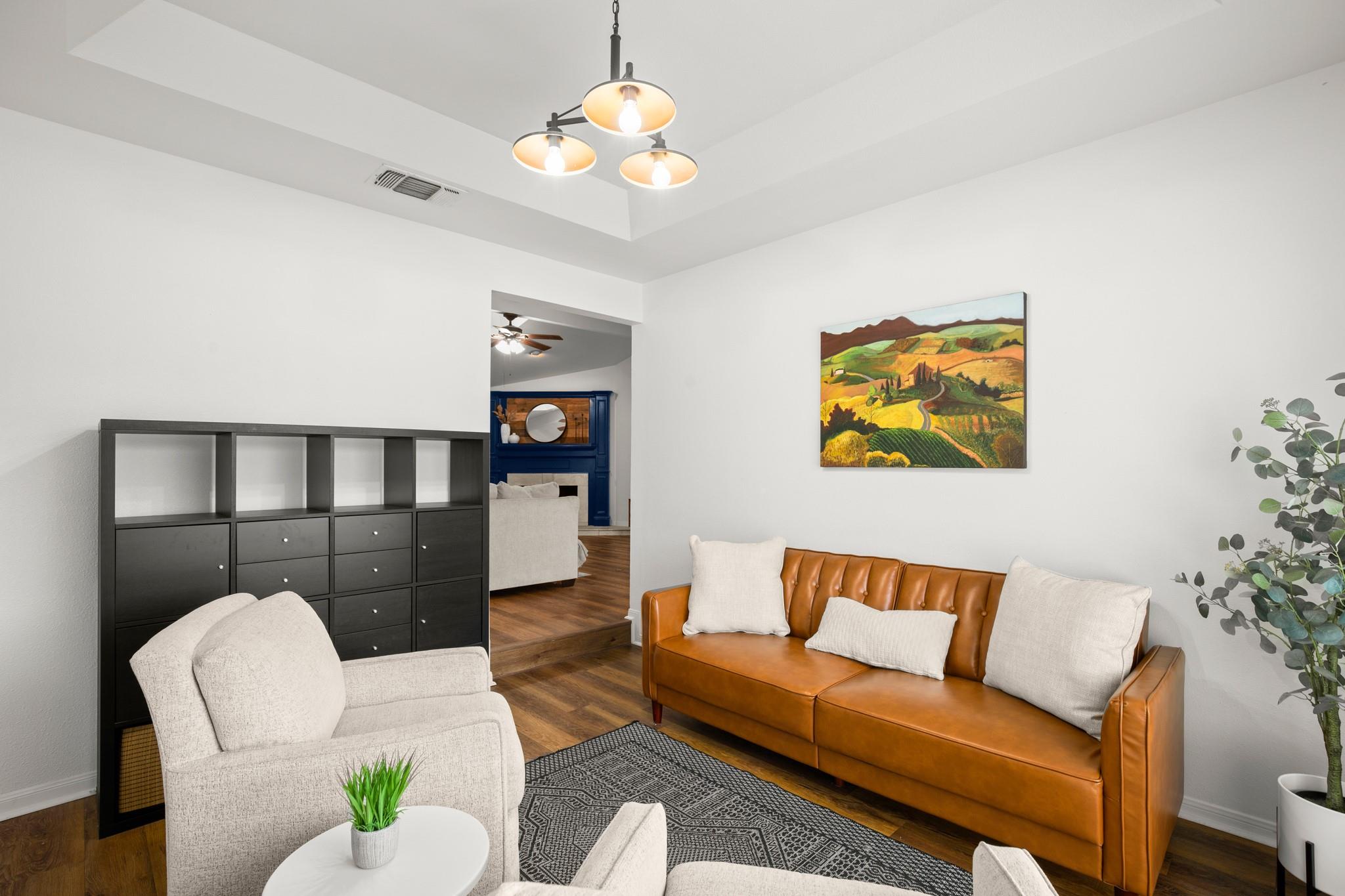 305 E Tanglewood Dr, New Braunfels, TX 78130