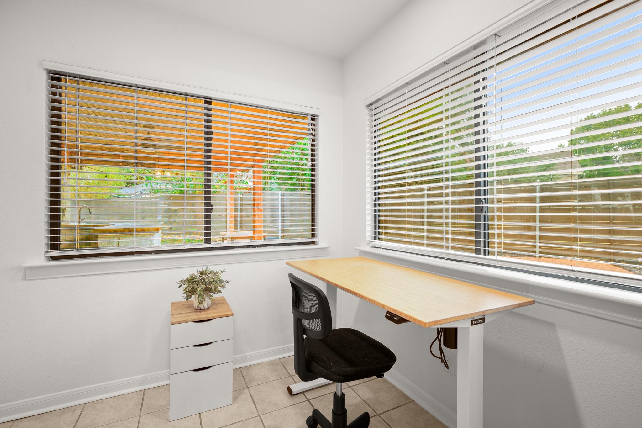 305 E Tanglewood Dr, New Braunfels, TX 78130