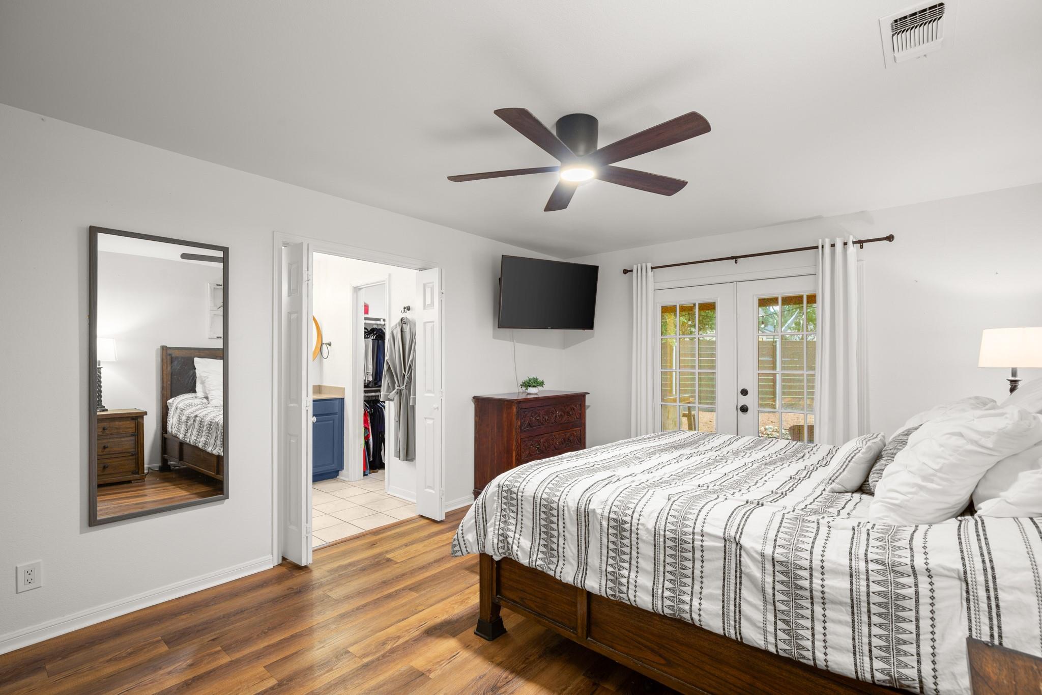 305 E Tanglewood Dr, New Braunfels, TX 78130