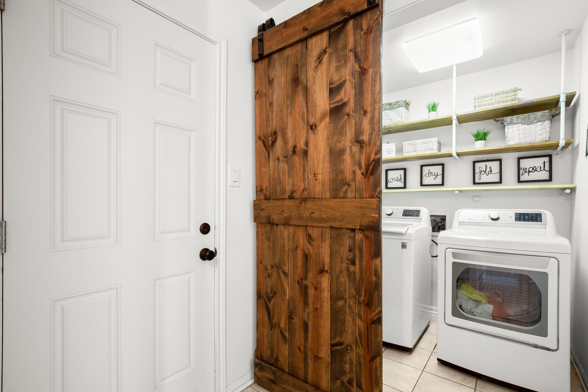 305 E Tanglewood Dr, New Braunfels, TX 78130