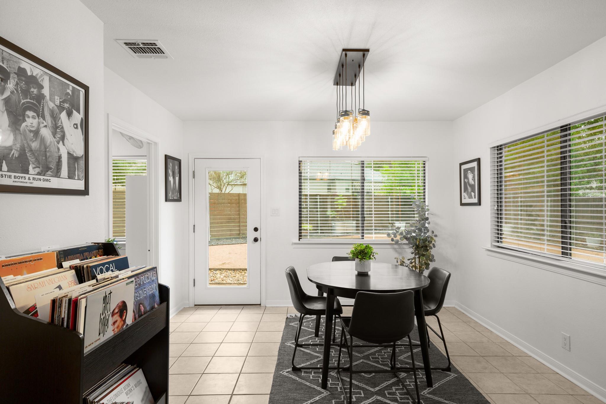 305 E Tanglewood Dr, New Braunfels, TX 78130